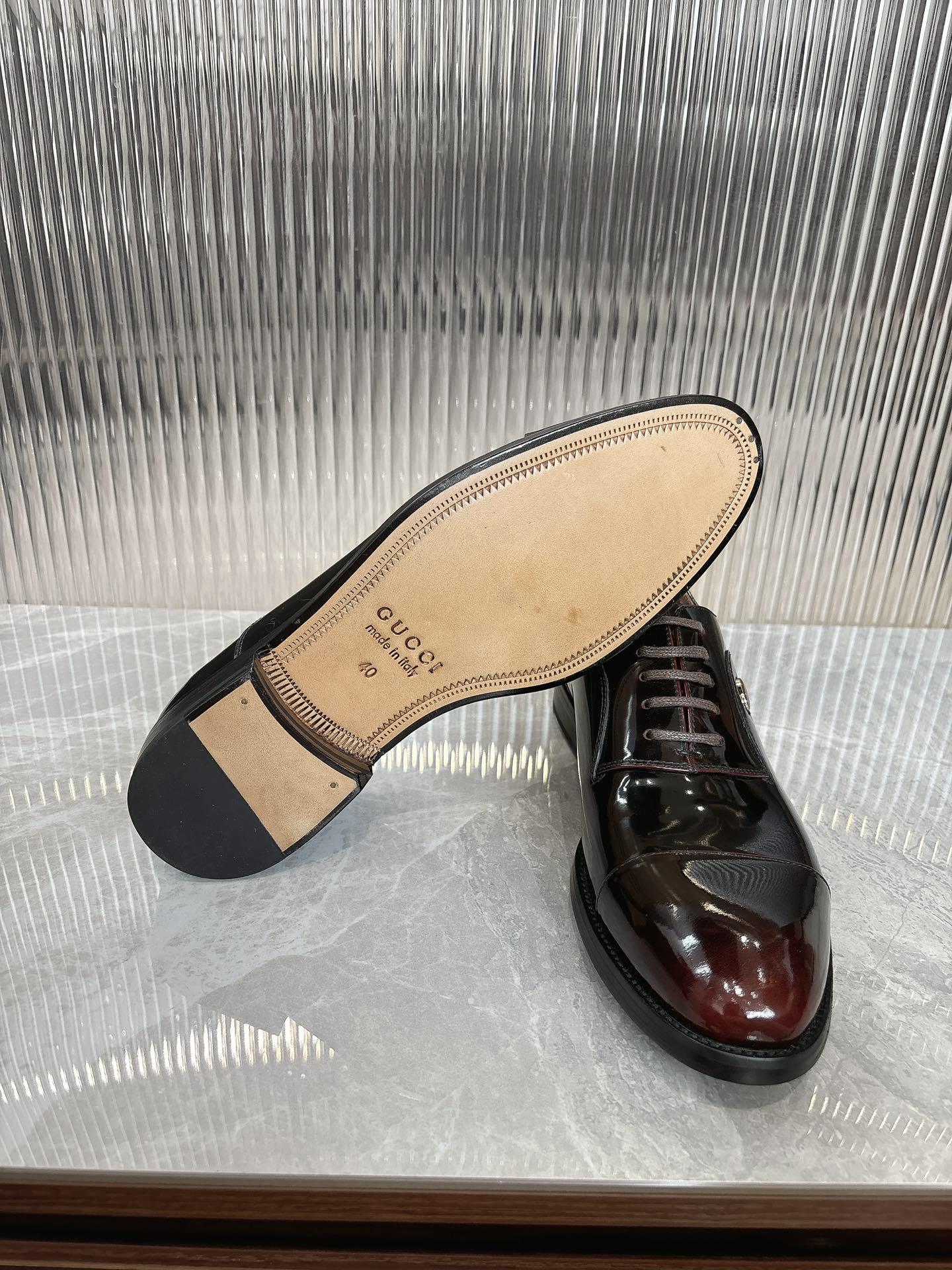 GG Men's Oxford Shoe Burgundy Patent Leather 524015