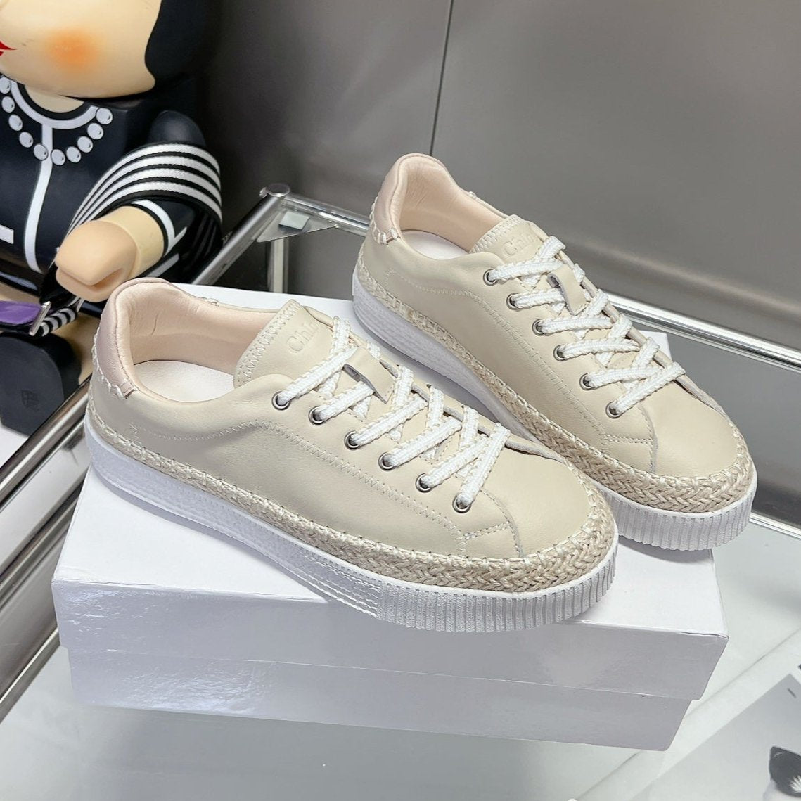 CHLOÃ‰ TELMA LACE-UP SNEAKER IN CREAM BEIGE LAMBSKIN AND RAFFIA