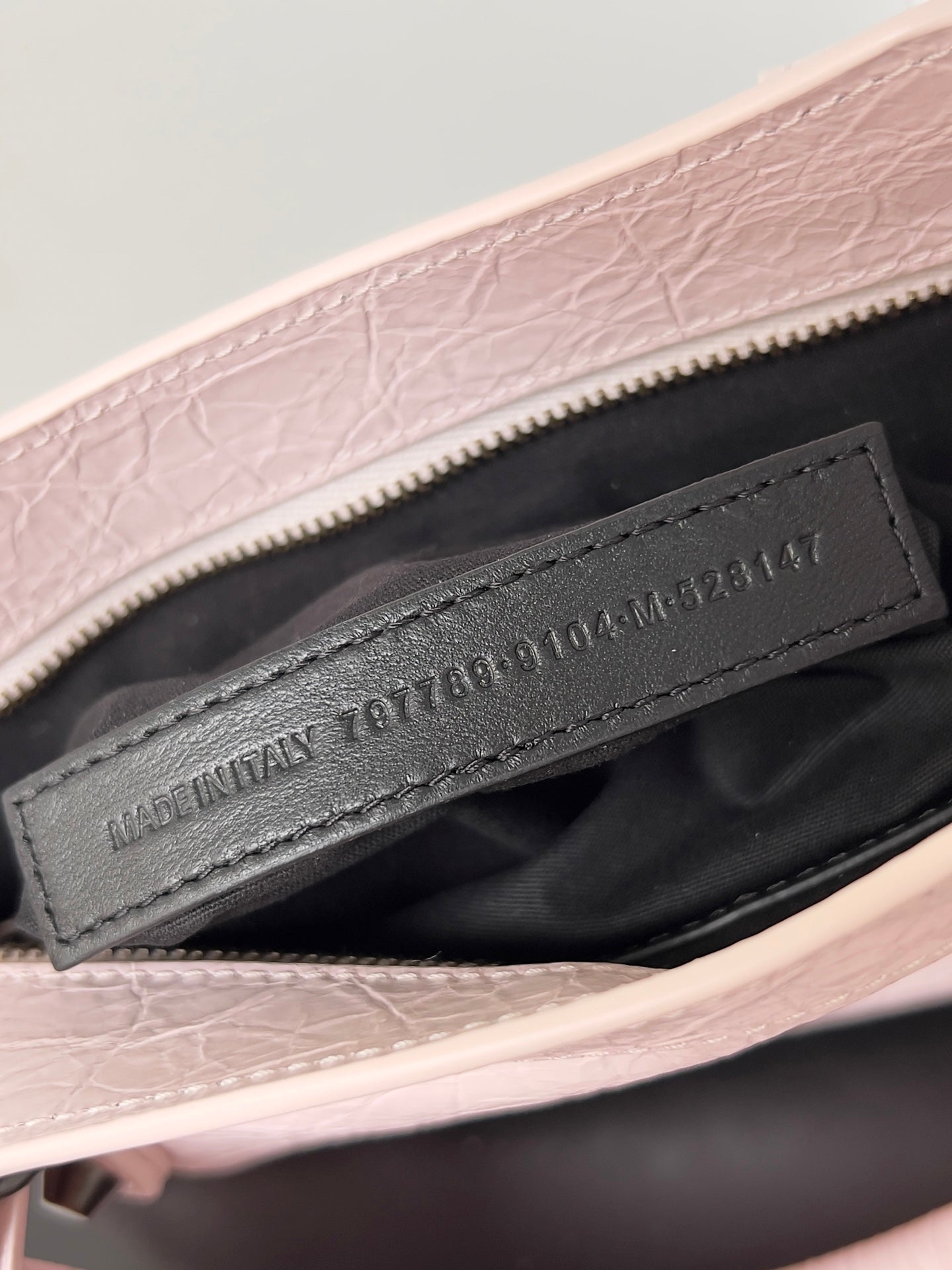 𝗕𝗮𝗹𝗲𝗻𝗰𝗶𝗮𝗴𝗮 Le City classics bag light pink leather