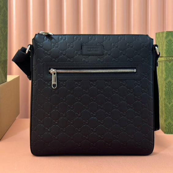 Gucci Signature Messenger Bag Black Cowhide 239929