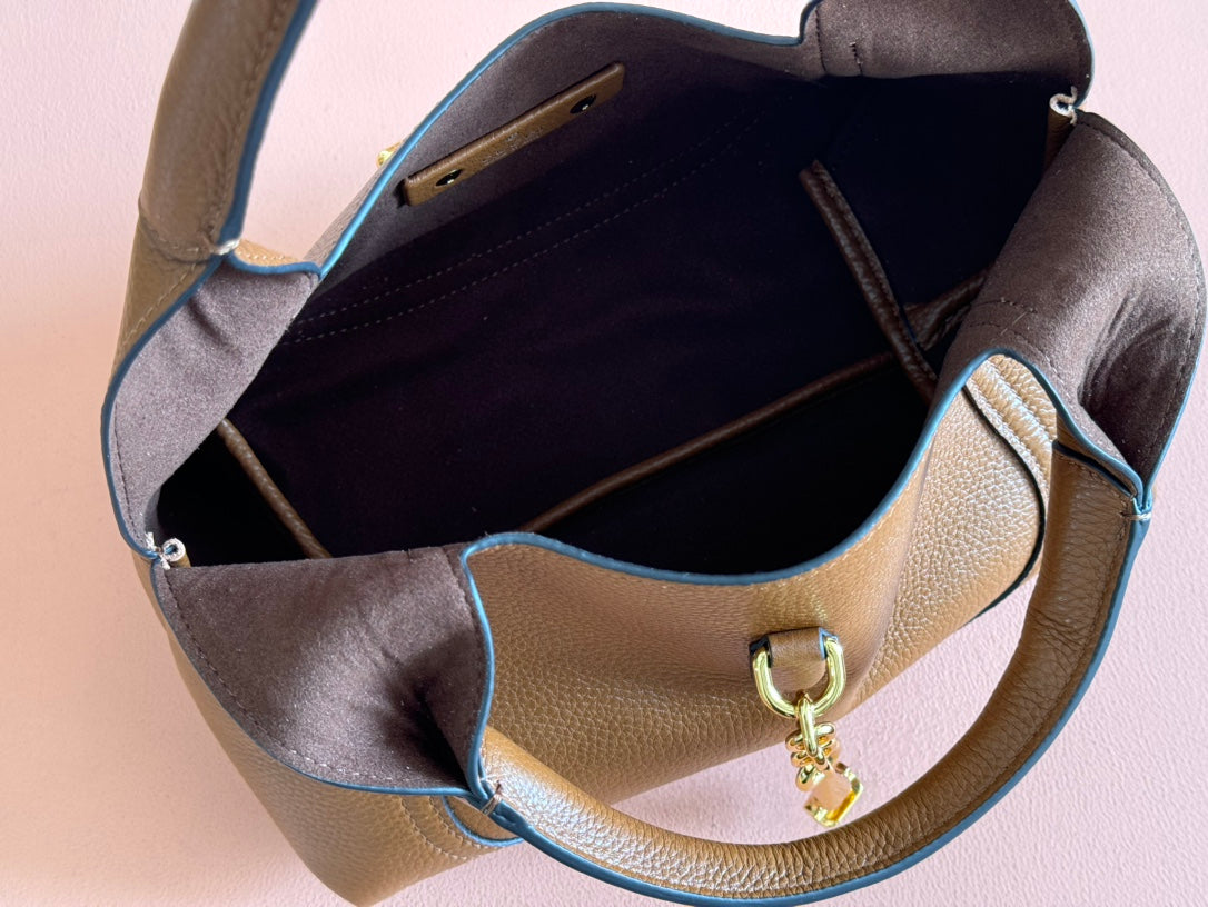 Gucci Solfbit 27.5 Bag Brown Calfskin 244325