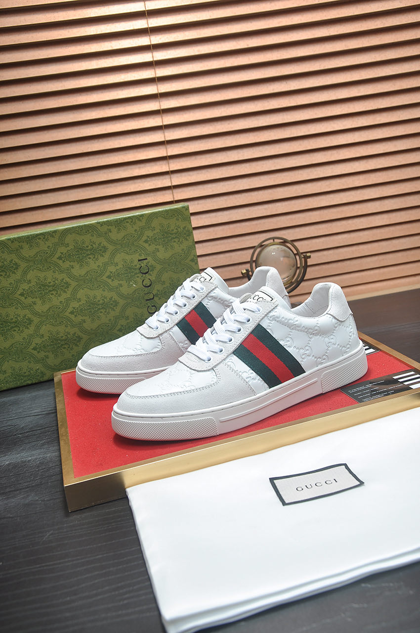 GG Men's ACE Sneaker White Suede Sheepskin 526172