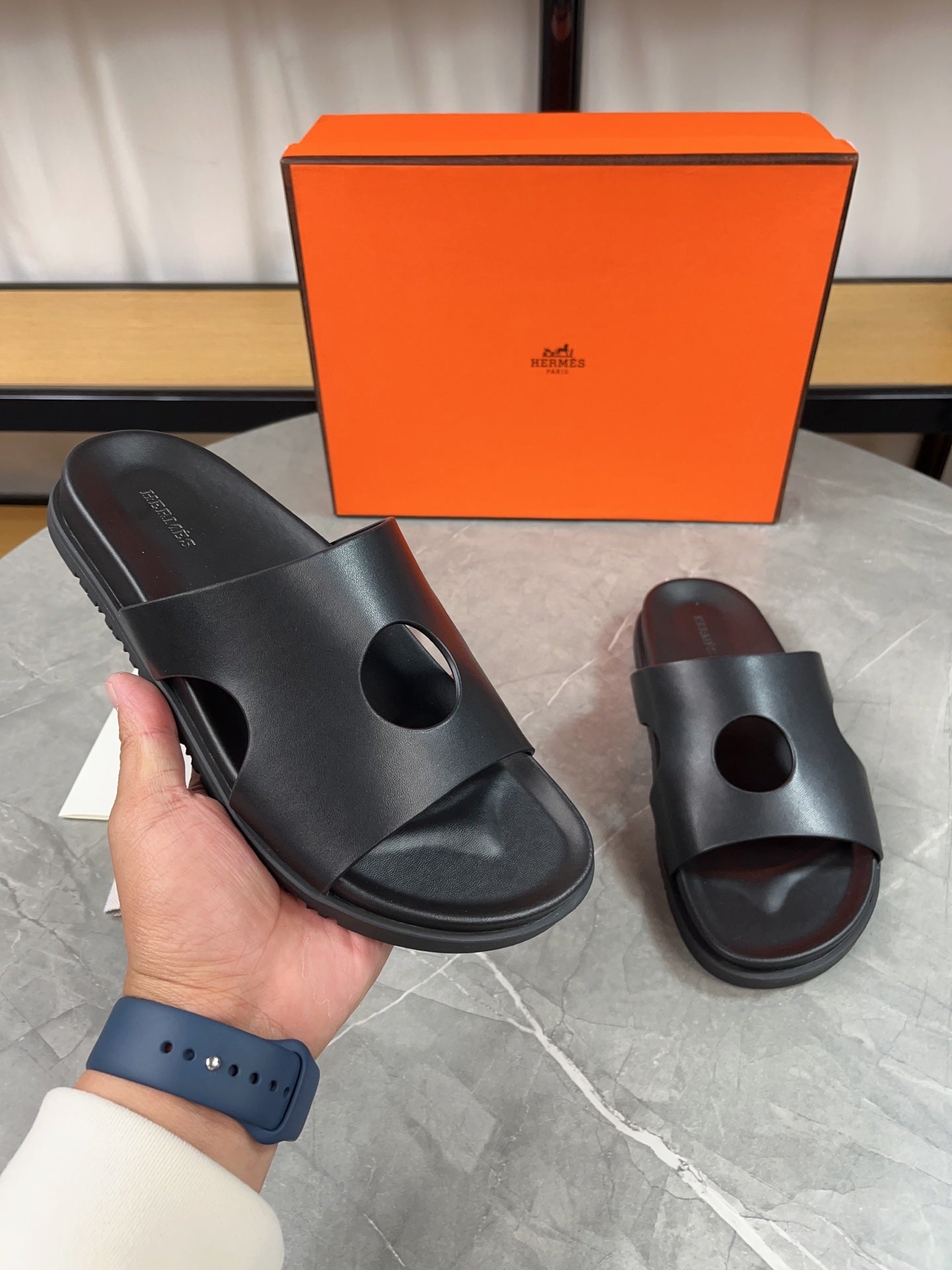 HM Men's Edith Slide Black Sheepskin 567372