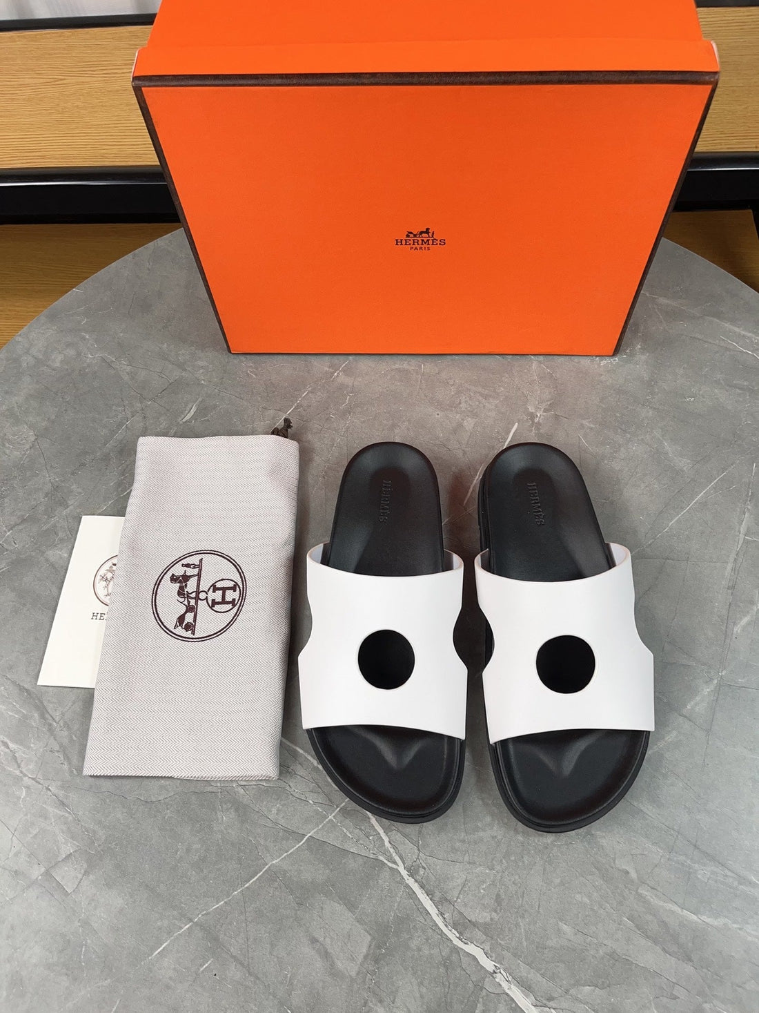 HM Men's Edith Slide White Sheepskin 567373