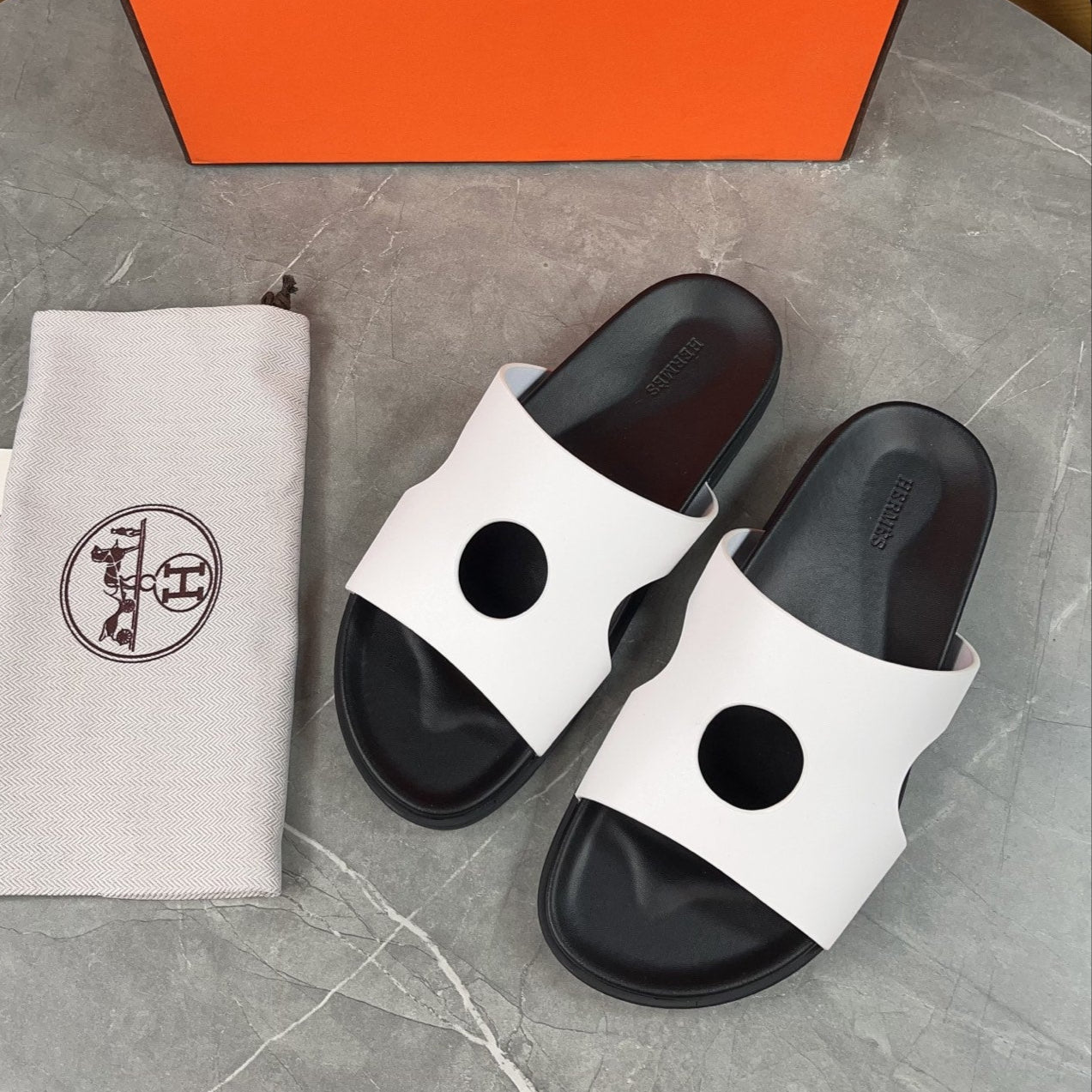 HM Men's Edith Slide White Sheepskin 567373