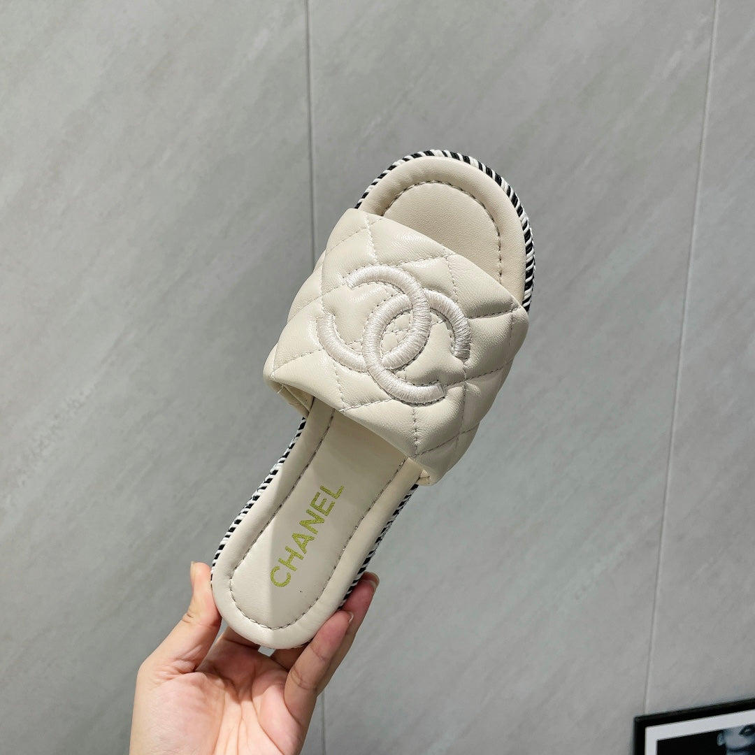 CC 25 Espadrilles Sandal Quilted Calfskin