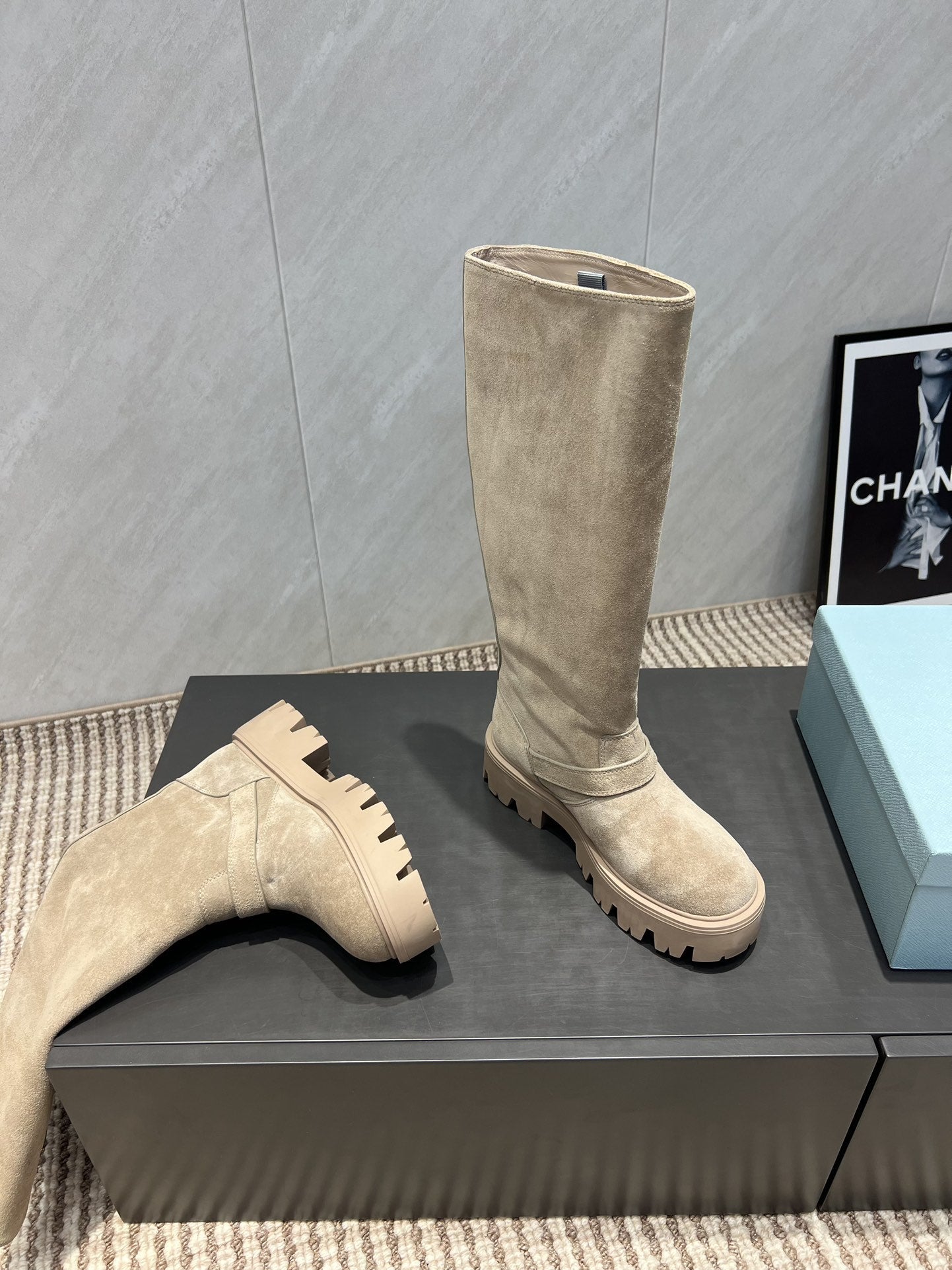 Prada 25 Boot Beige Suede 501670