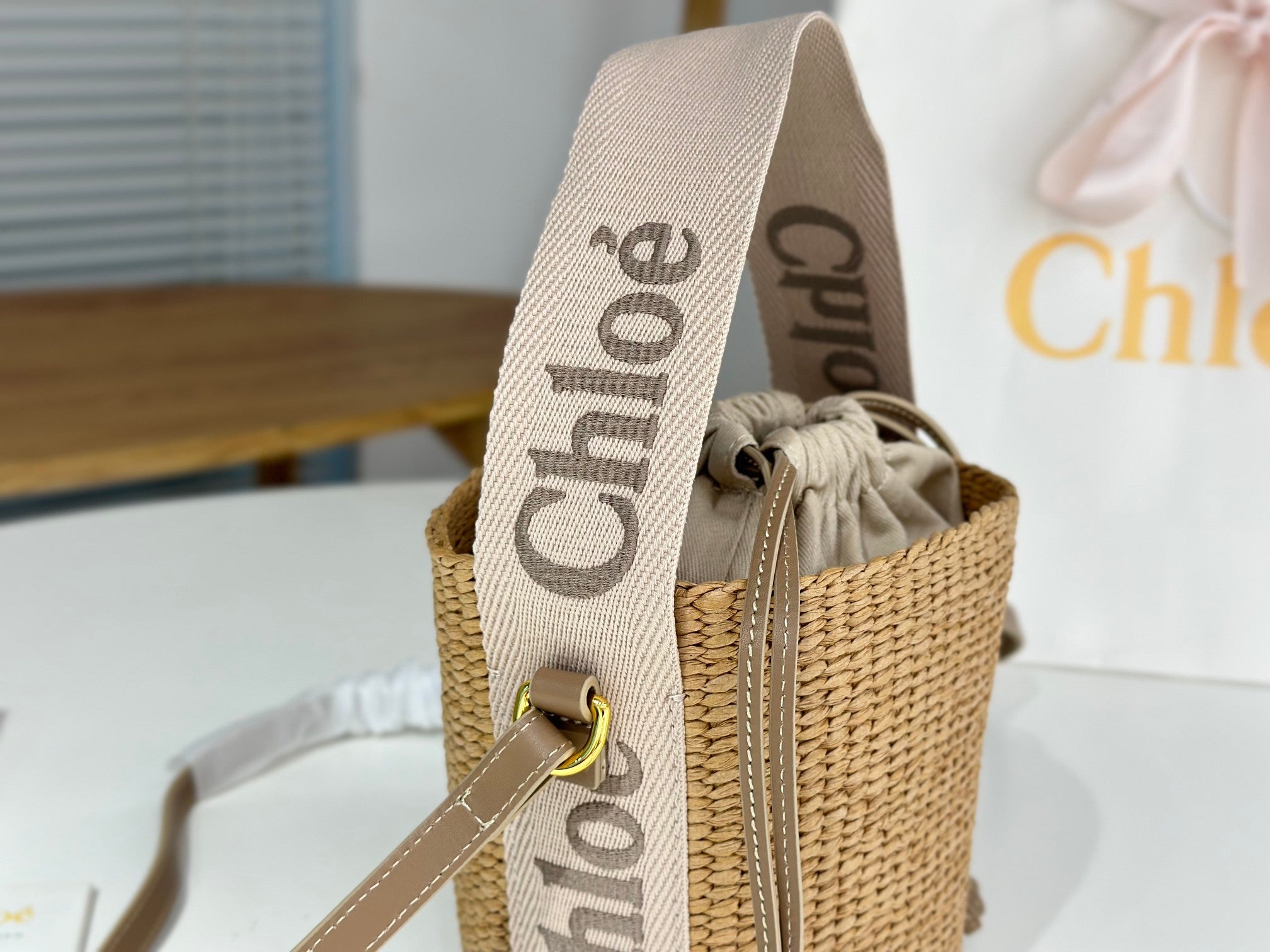 Chloe Woody straw bucket bag beige raffia