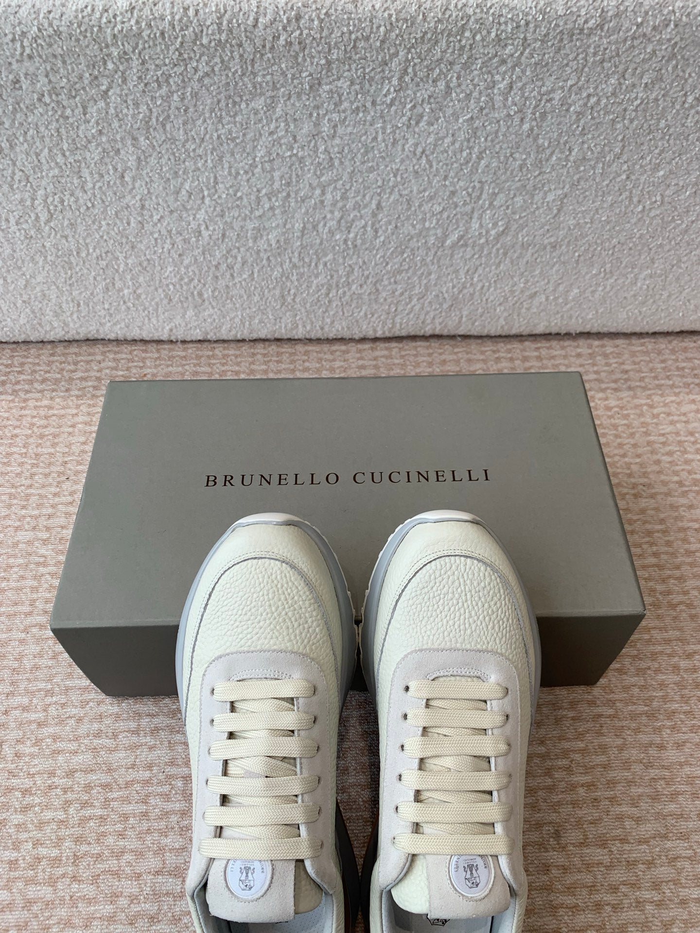 CL 25C Brunello Cucinelli White Sneaker Suede 298886