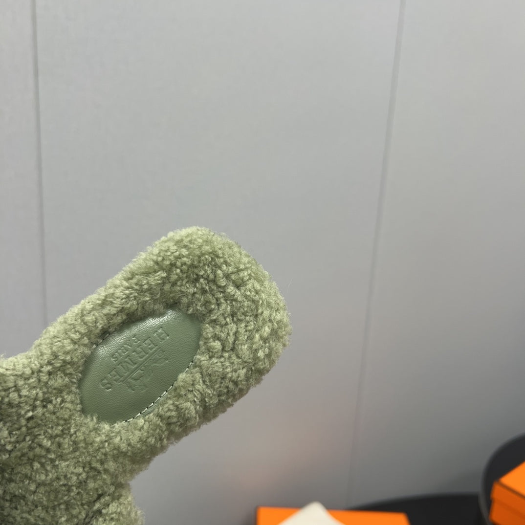 HM Oran Sandal Fern Green Wool 952316