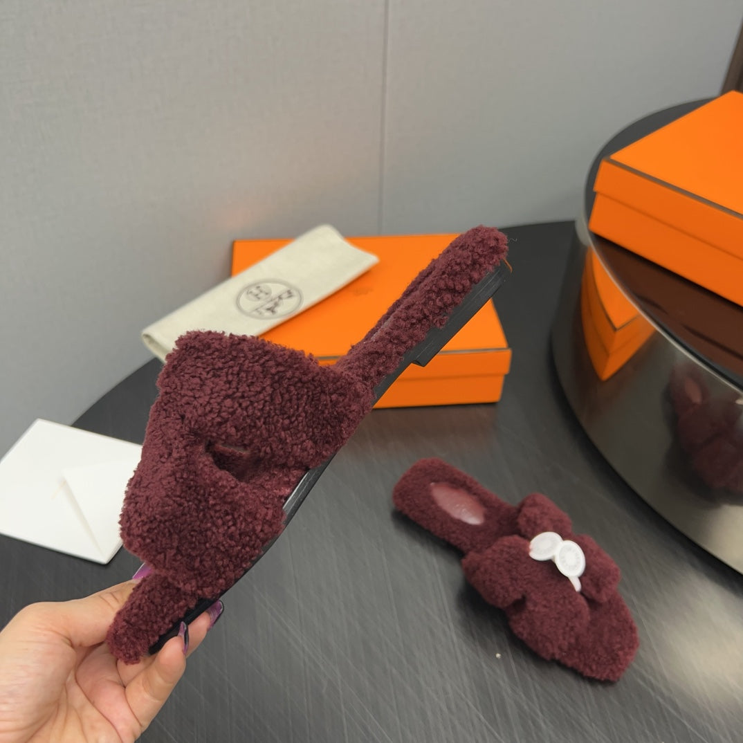 HM Oran Sandal Red Purple Wool 952334