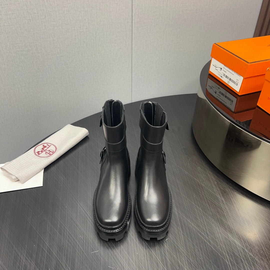 HM Jaimy Ankle Boot 30mm In Black Cowhide 952473