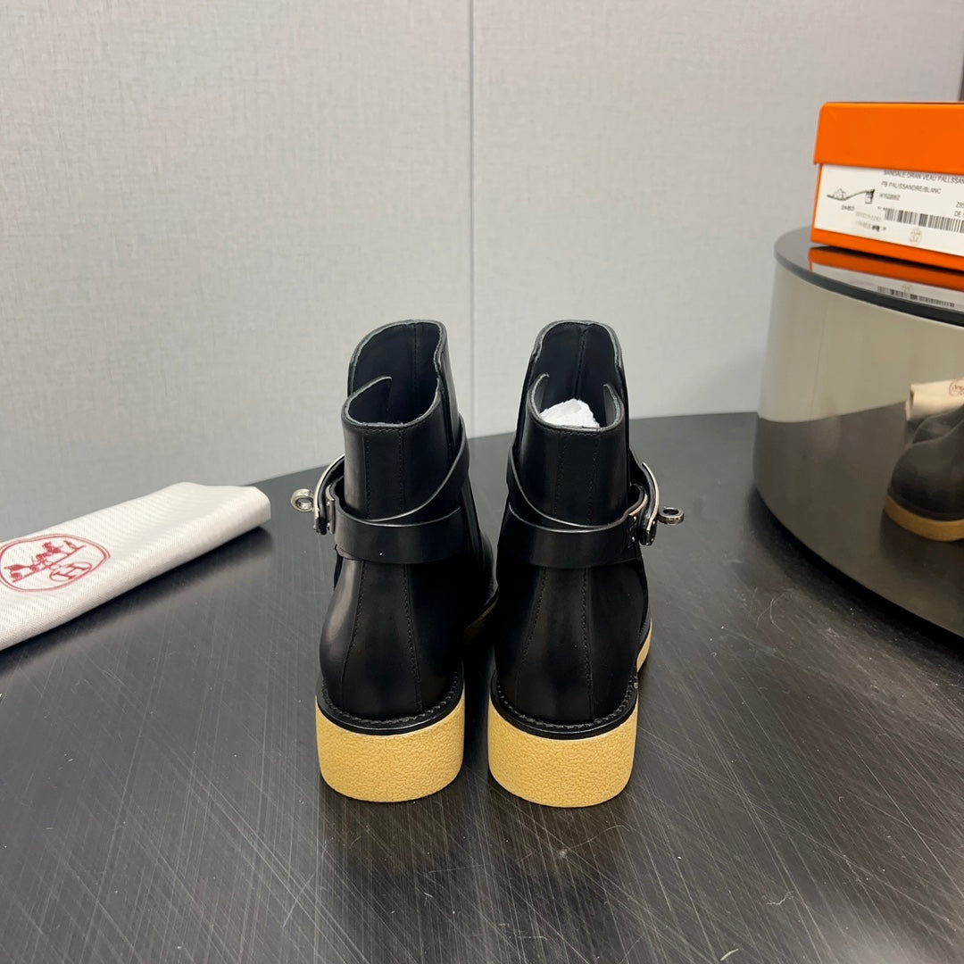 HM History Ankle Boot 30mm Black Cowhide 952479