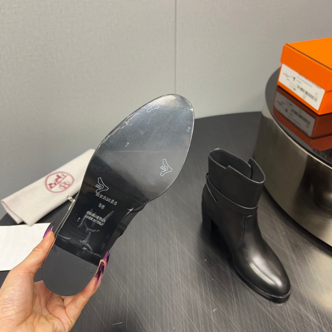 HM Frenchie 50 Ankle Boot Black Cowhide  952485