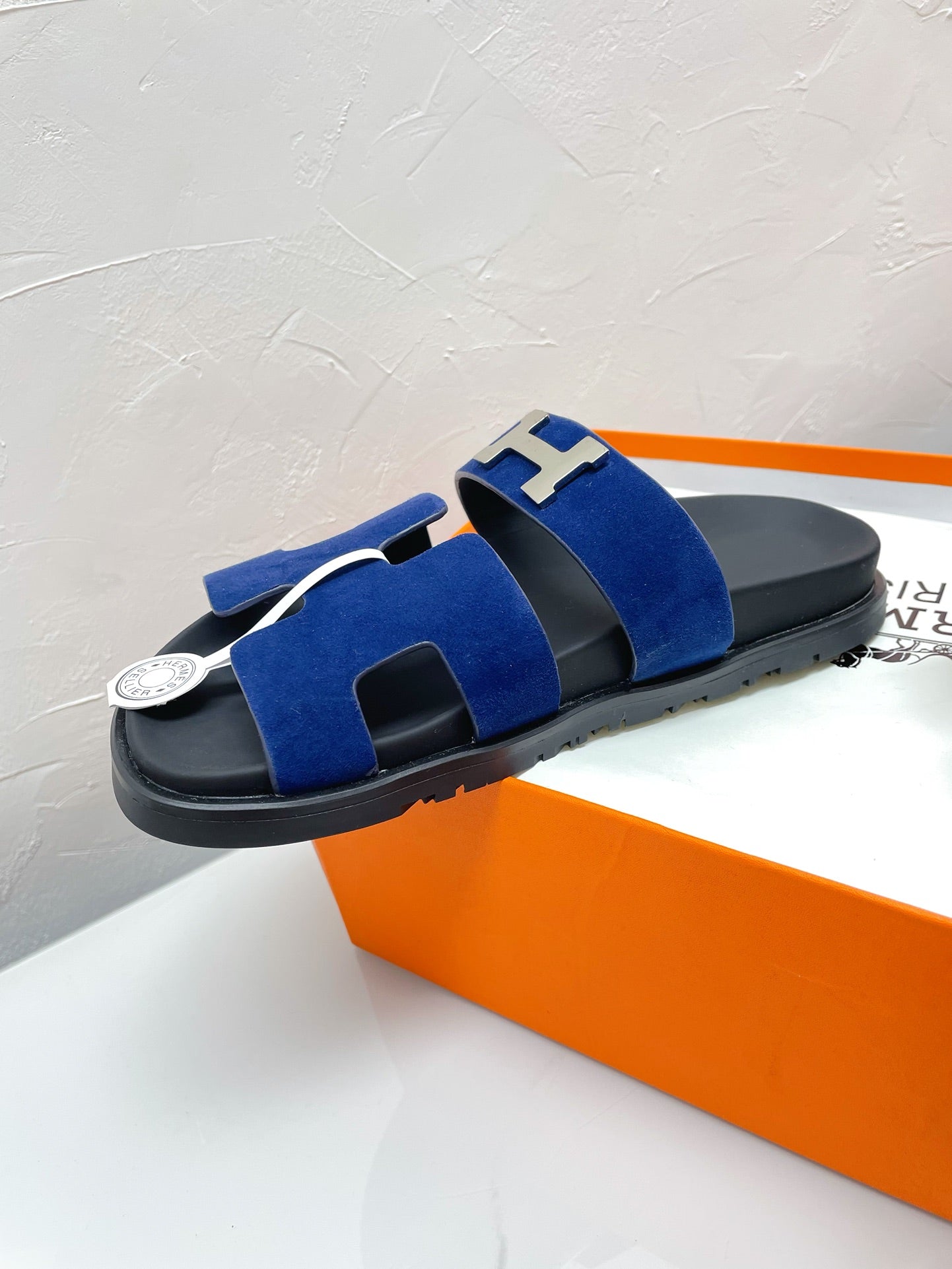 CHYPRE SANDAL AZURE SUEDE WITH H BUCKLE