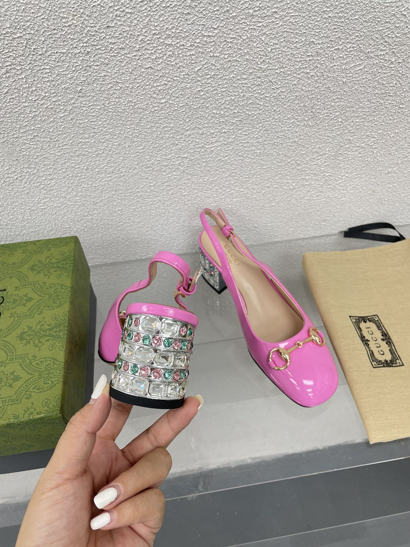 GG WOMEN'S HORSEBIT SLINGBACK IN FUSCIA PINK CALFSKIN WITH RHINSTONES