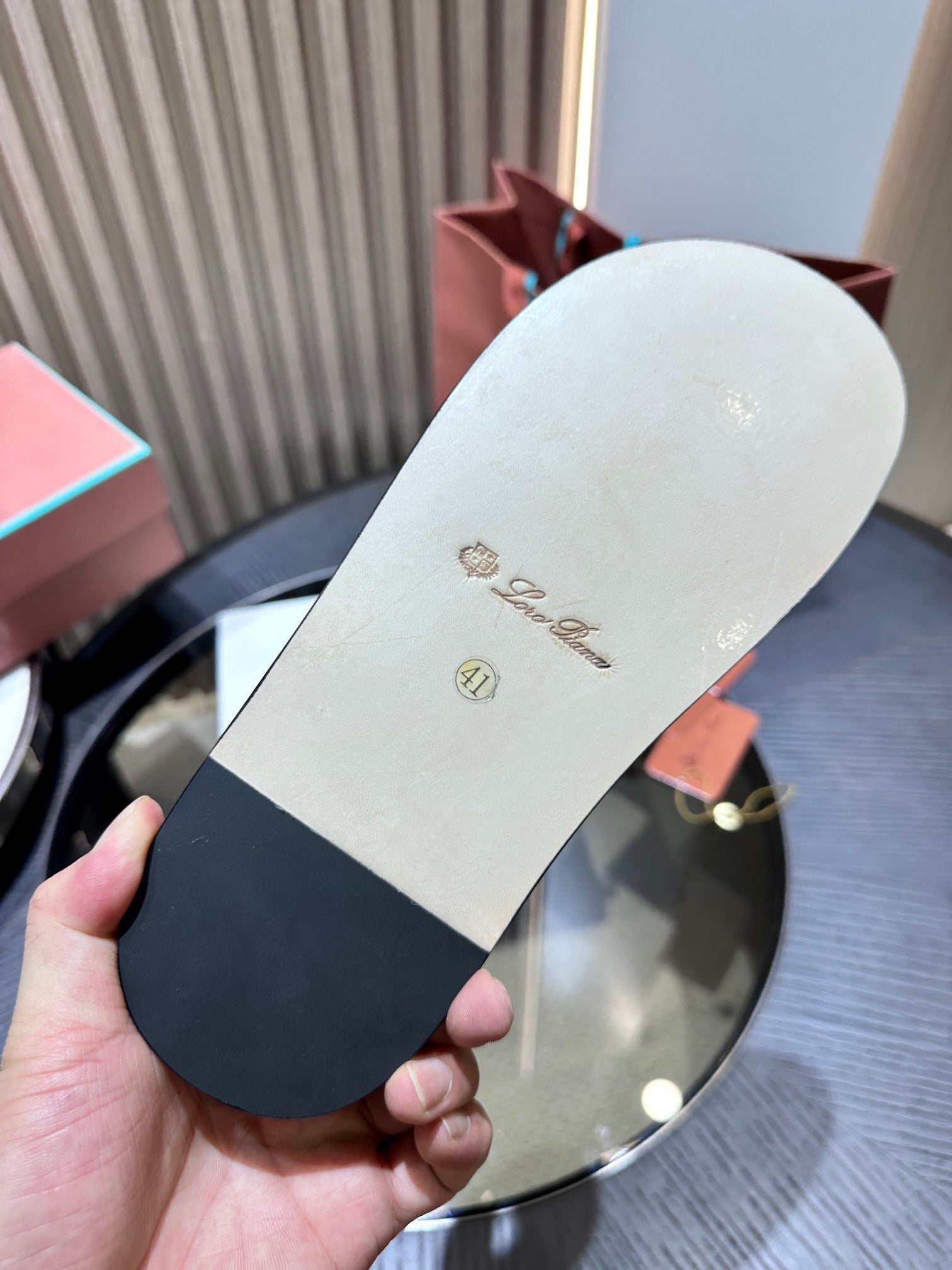 LP NAHA SANDAL BLACK LAMBSKIN