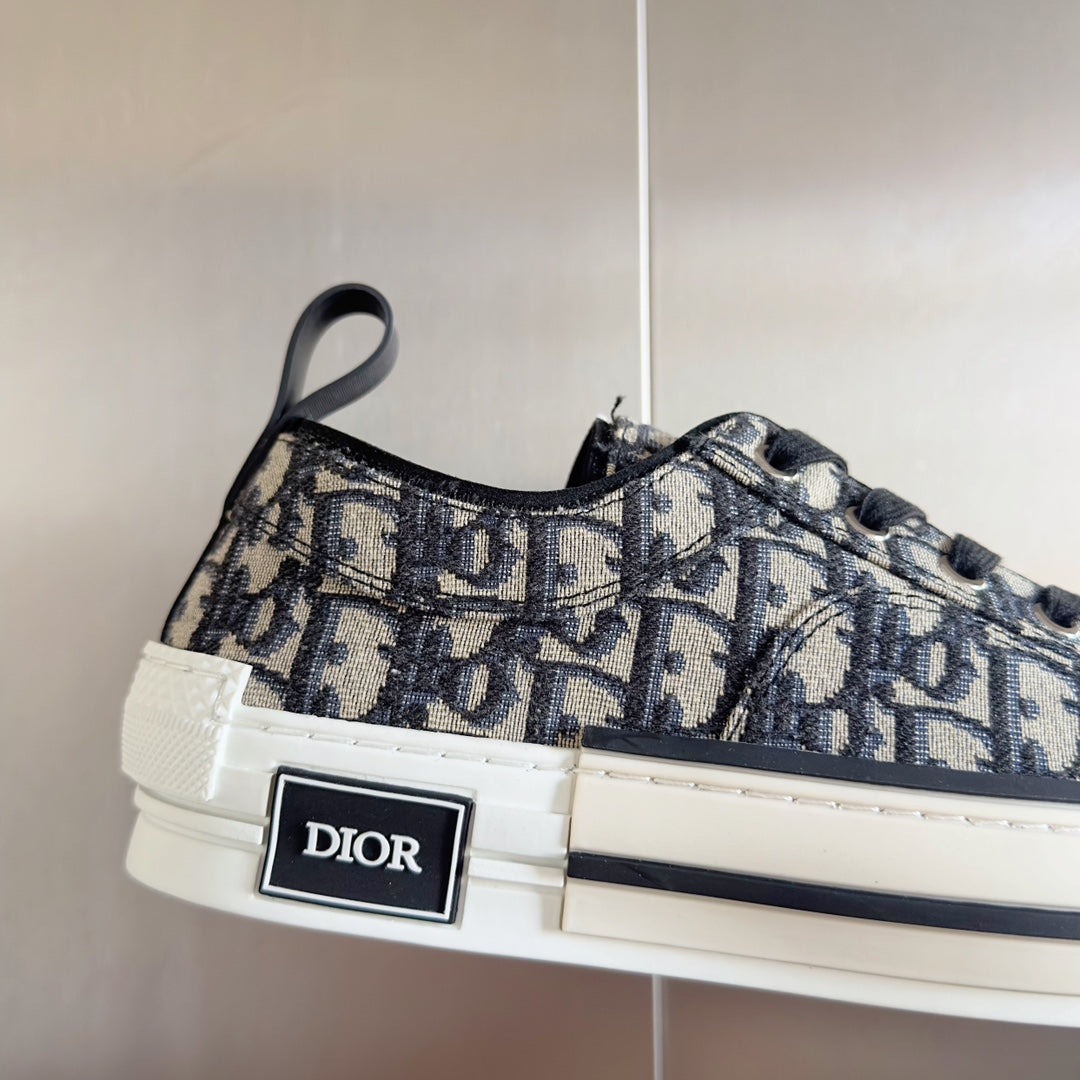 CD B23 Low-Top Sneaker 35mm White Black Oblique Jacquard Fabric