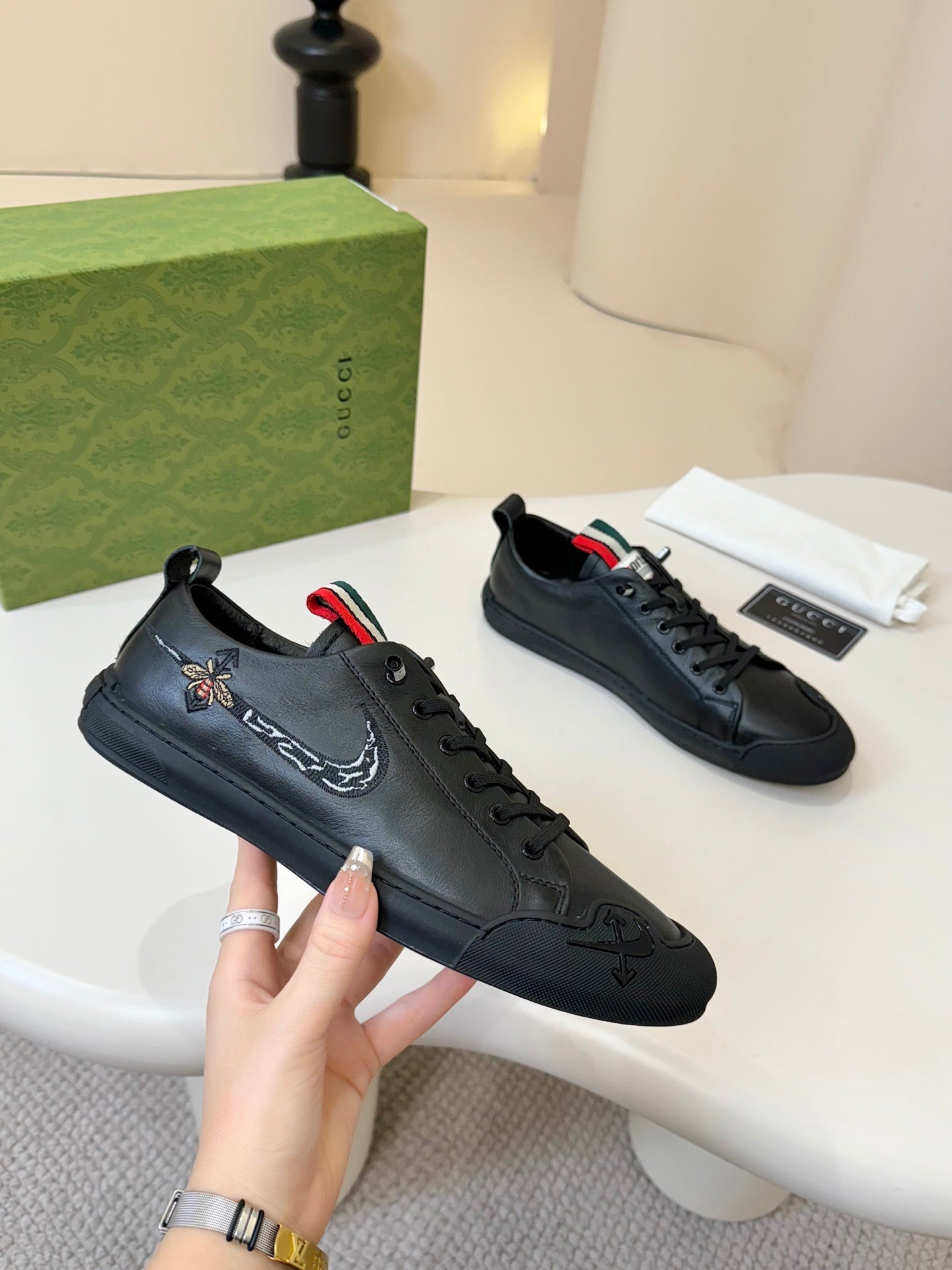 GG Men's Sneaker Black Cowhide 740210