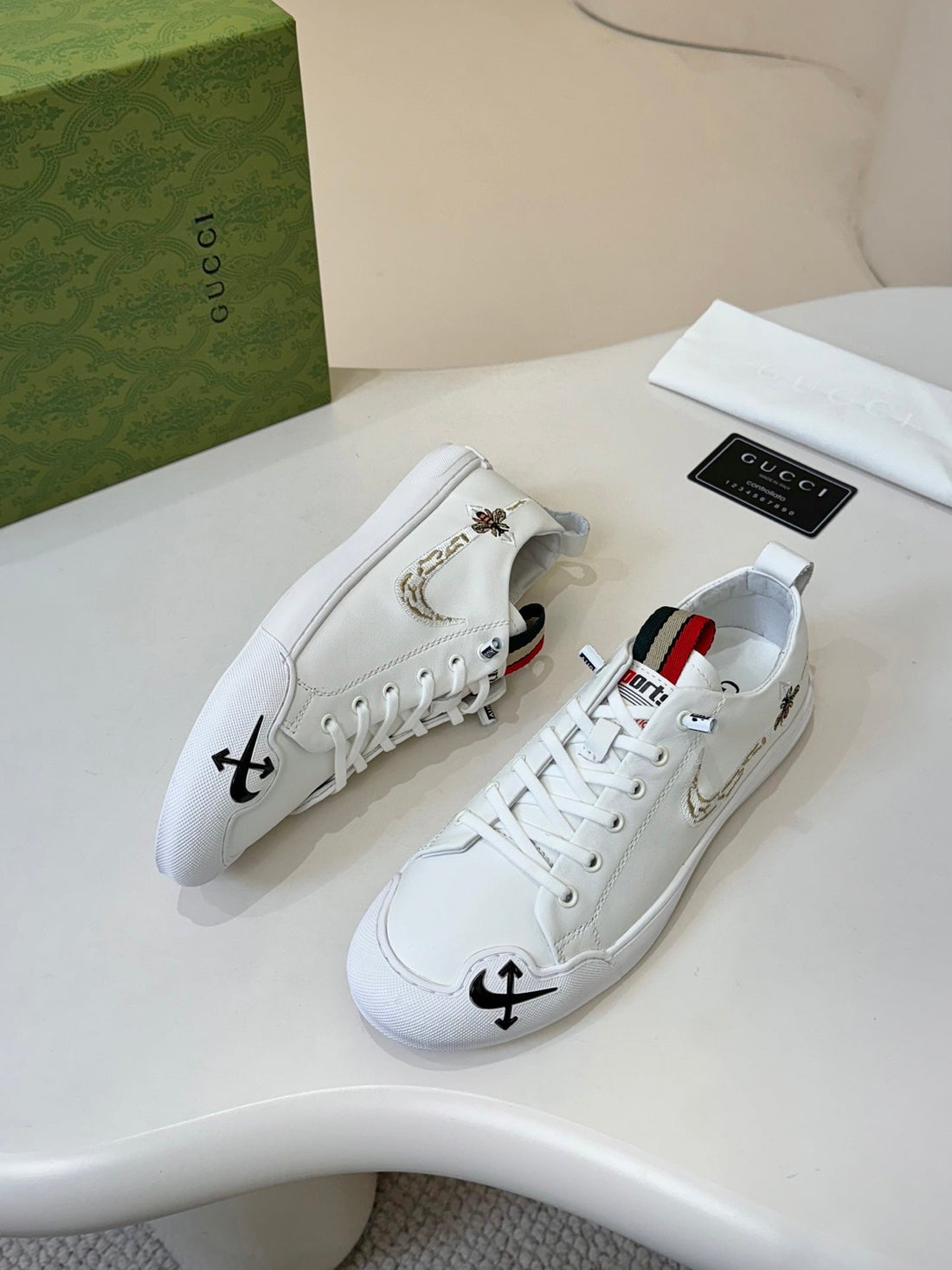 GG Men's Sneaker White Cowhide 740209