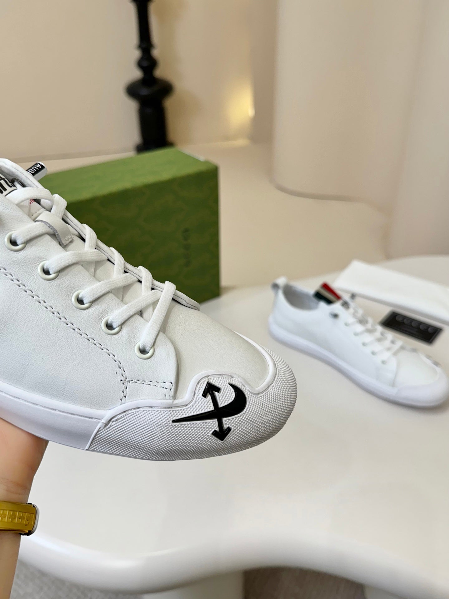 GG Men's Sneaker White Cowhide 740209