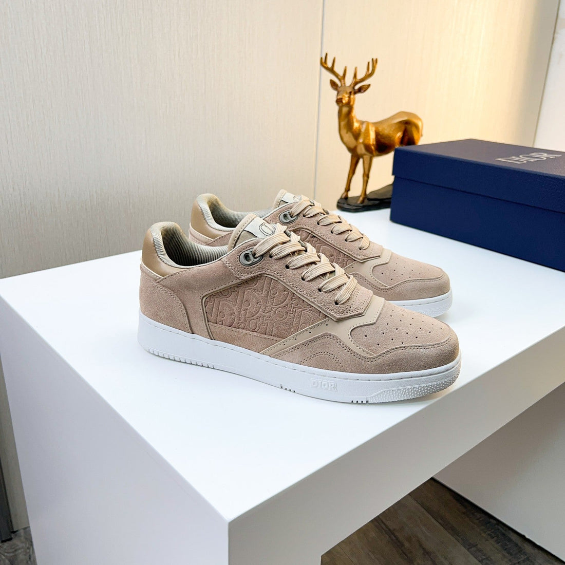 CD 25 B57 Sneaker Beige Suede 750634