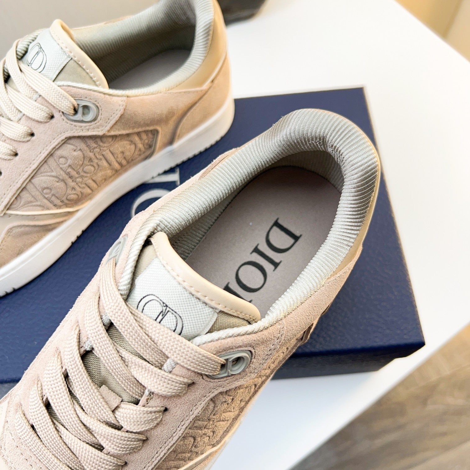 CD 25 B57 Sneaker Beige Suede 750634