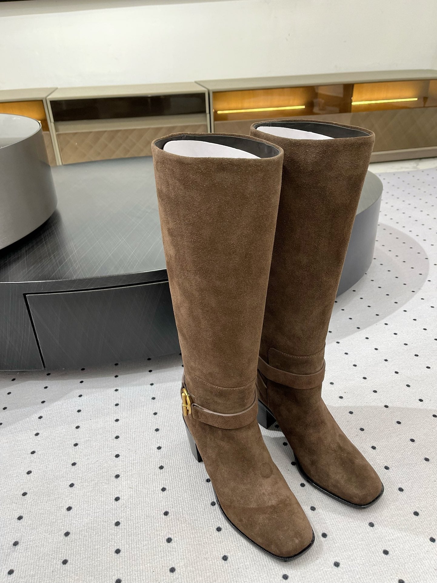 HM Justine 60 Boot Earth Brown Suede 954917