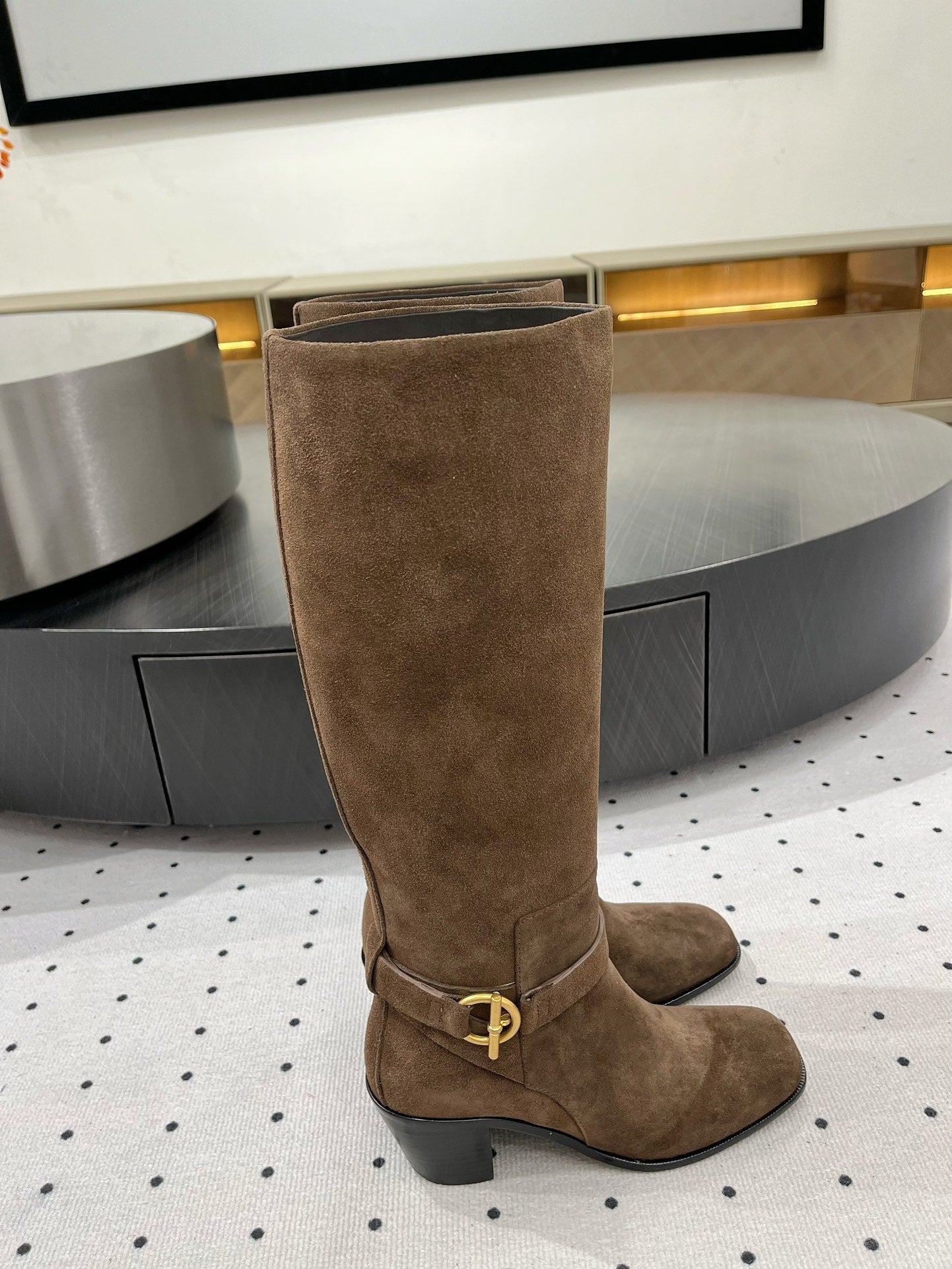 HM Justine 60 Boot Earth Brown Suede 954917