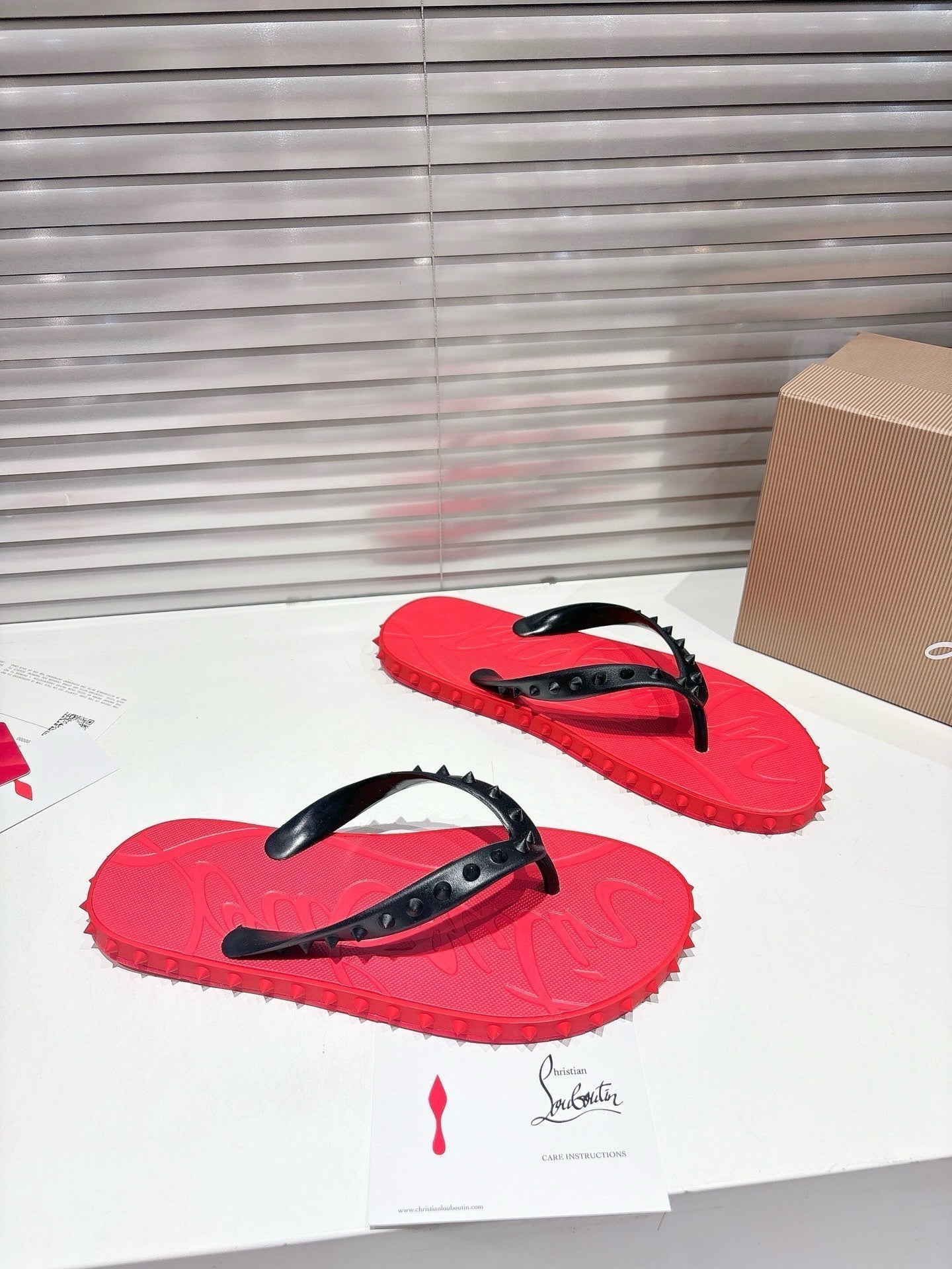 CL 25 Super Loubi Flip Thongs Rubber 242401