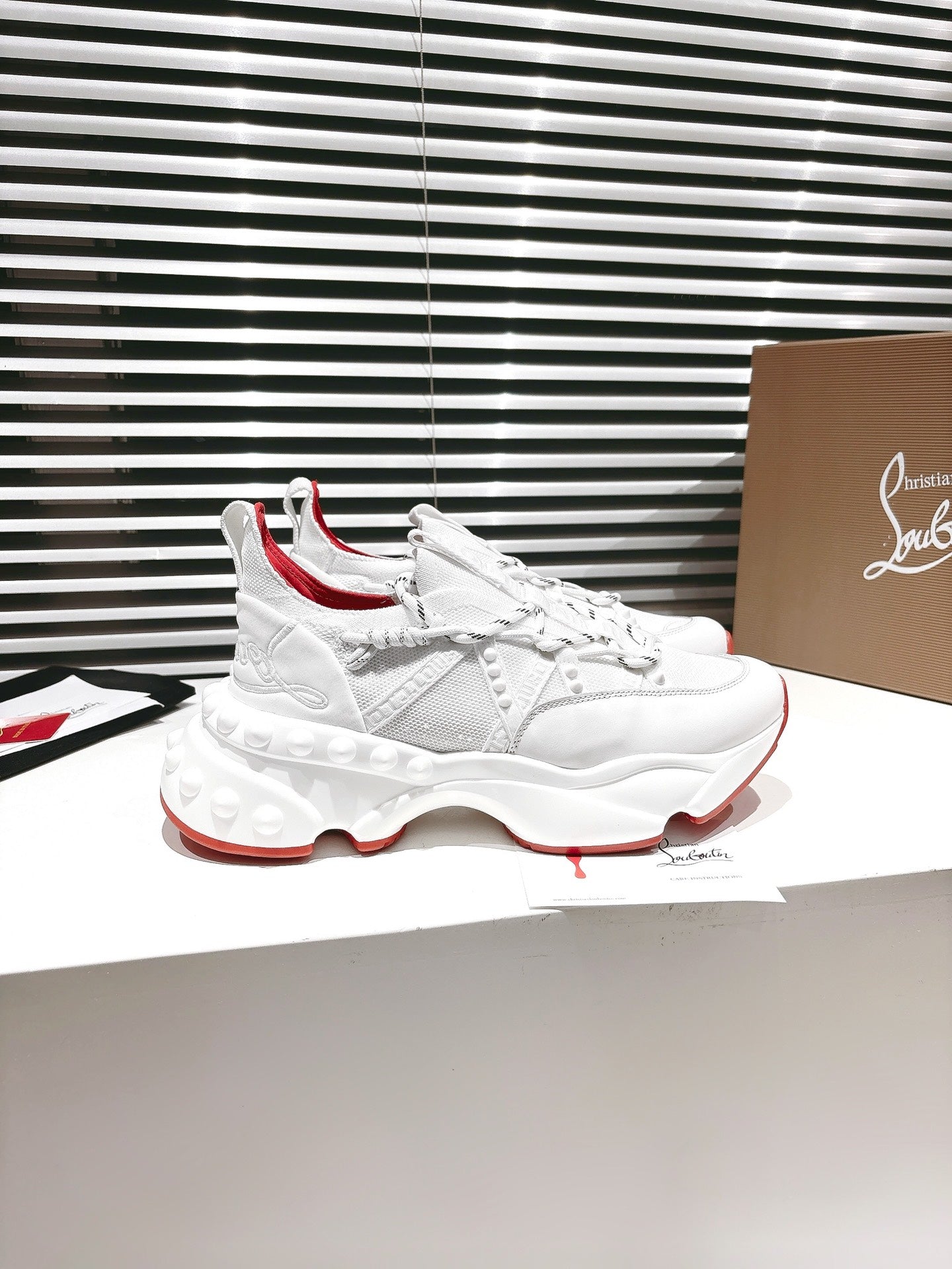CL 25 Trailnrun Sneaker White Calfskin Mesh 323170