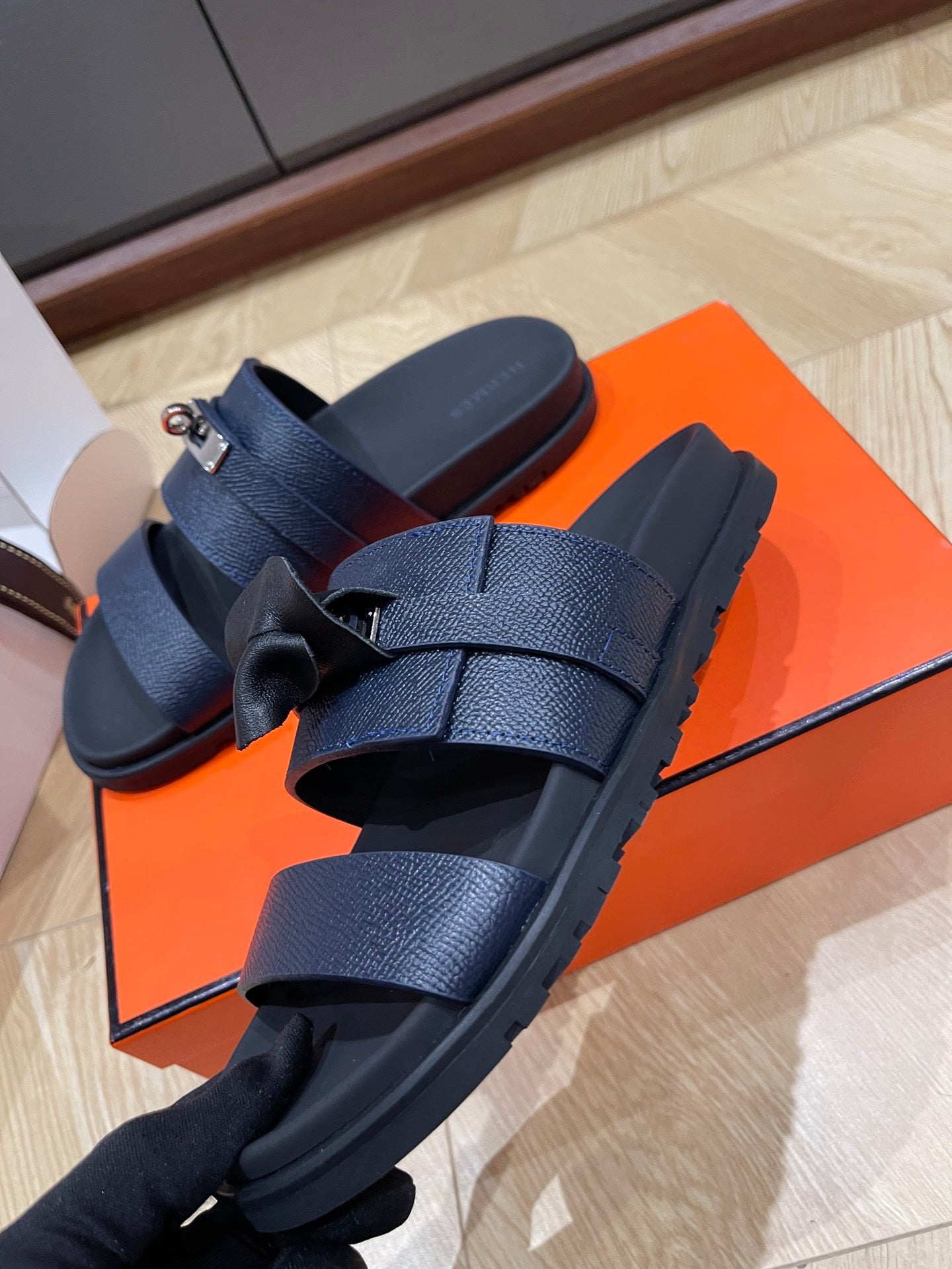 HM 25 Jackson Sandal Dark Blue Grained Calfskin
