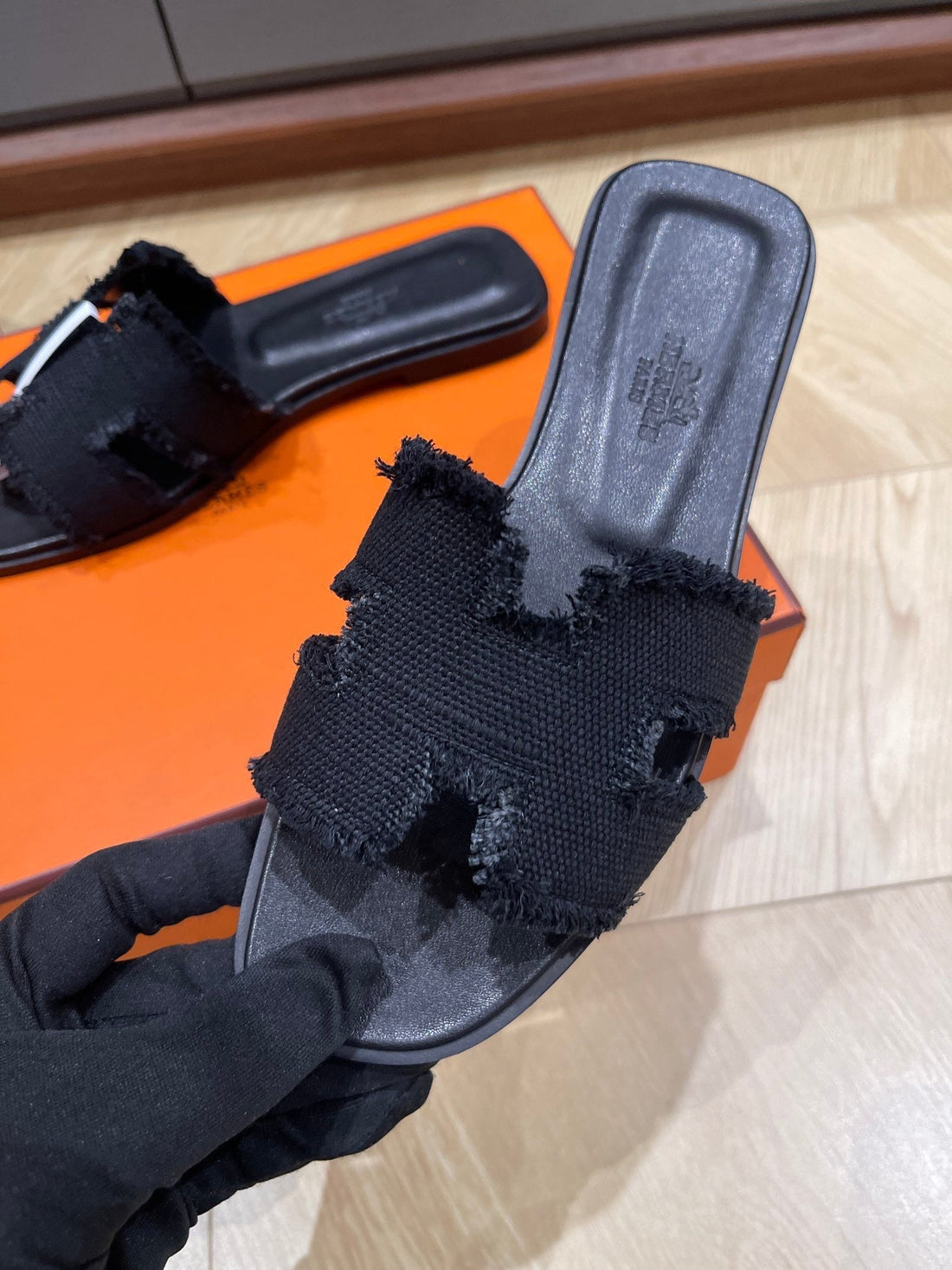 HM 25 Oran sandal Canvas and Leather 245707