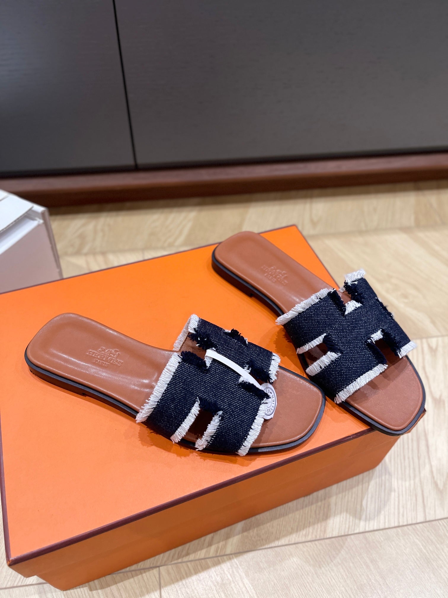 HM 25 Oran sandal Canvas and Leather 245707