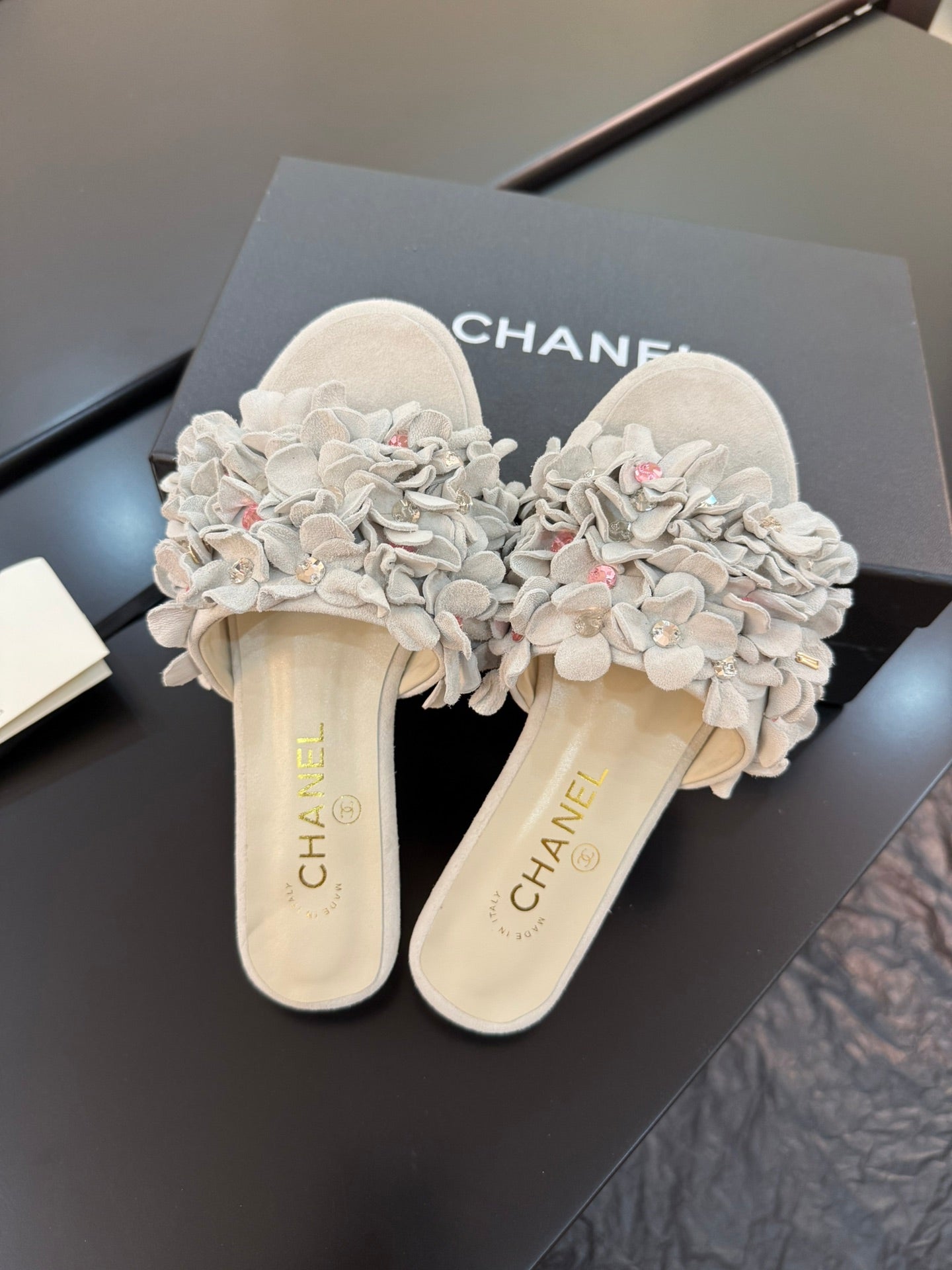 CC 25C Mules Grey Suede Strass