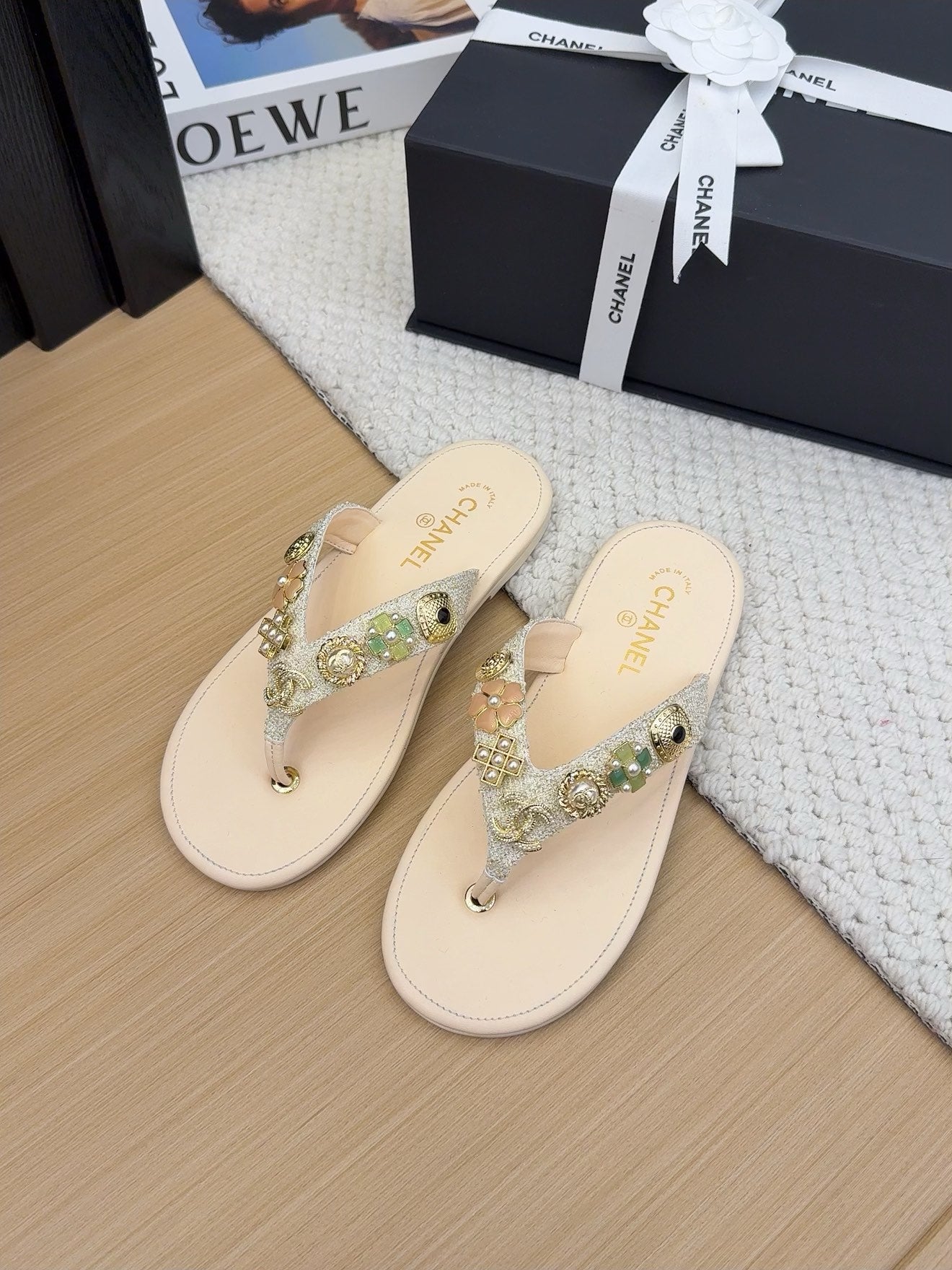 CC 25 Thong Sandal Beige
