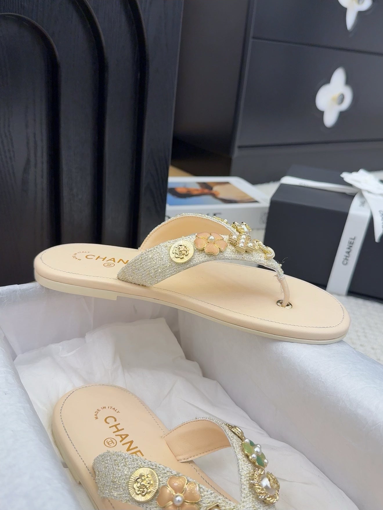 CC 25 Thong Sandal Beige