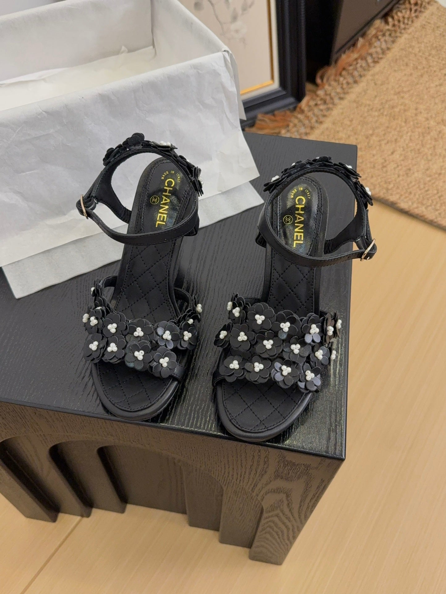 CC 25 Pearl Slingback Black Sheepskin 252291