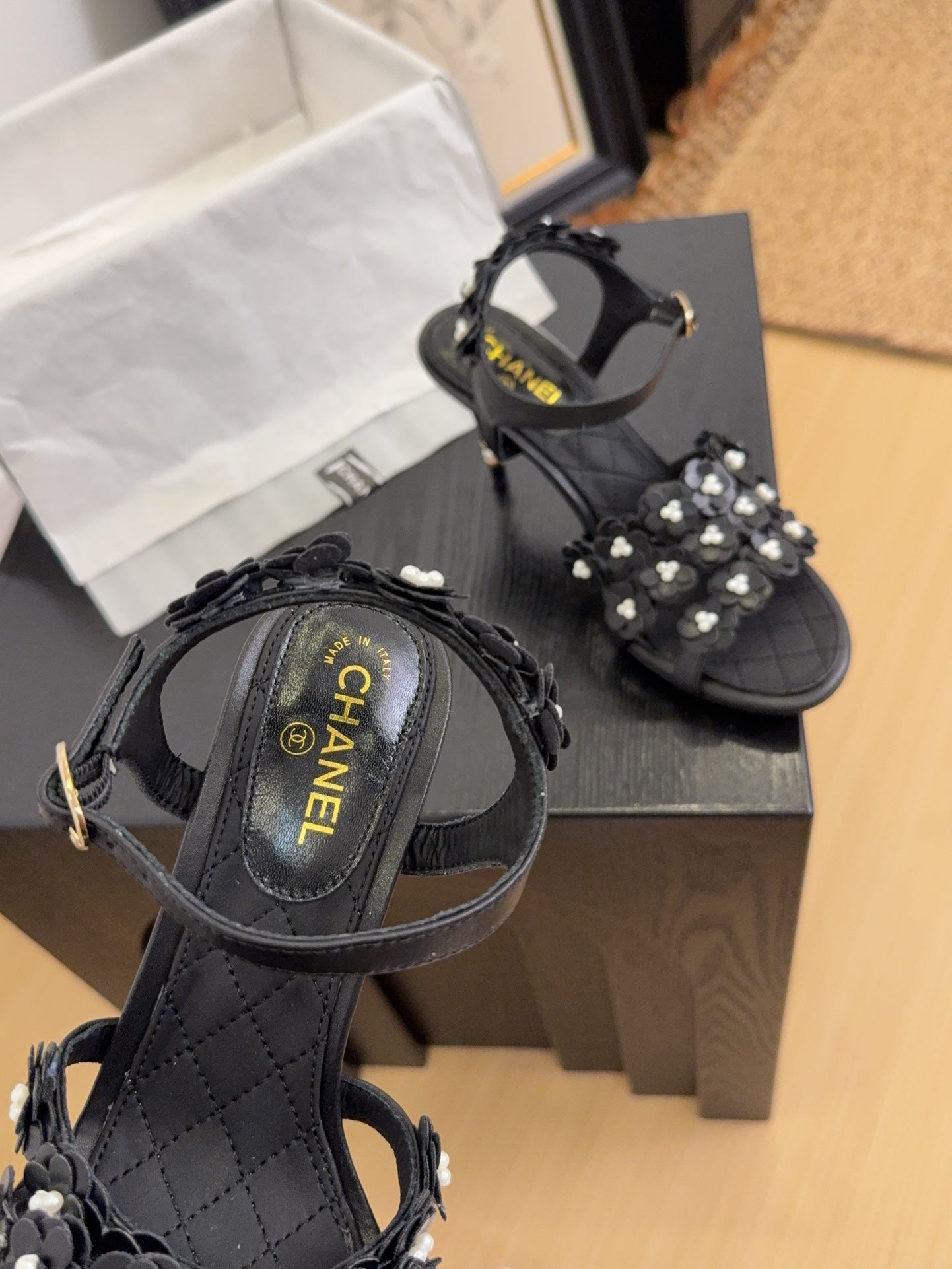 CC 25 Pearl Slingback Black Sheepskin 252291