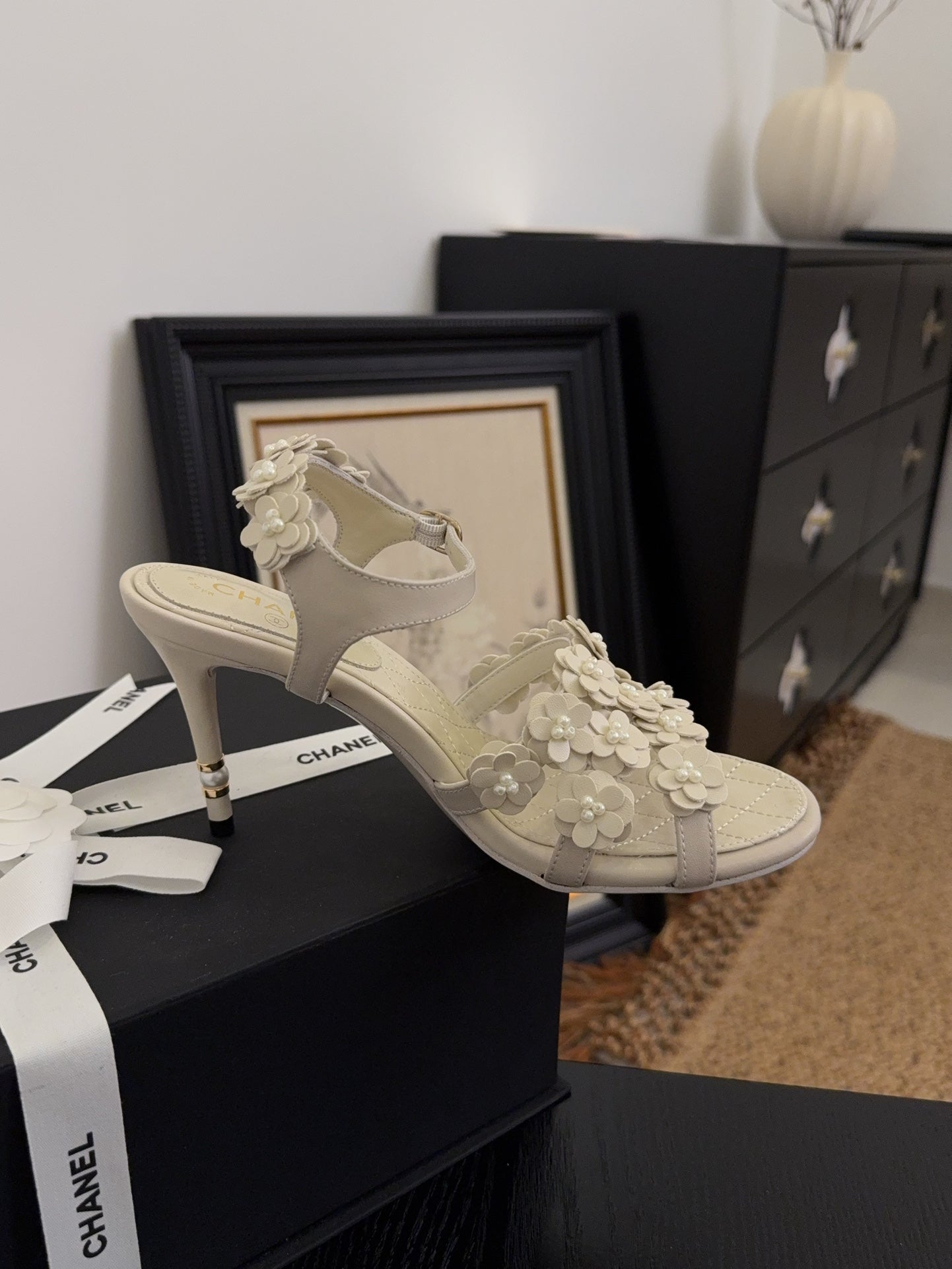 CC 25 Pearl Slingback White Sheepskin 252290