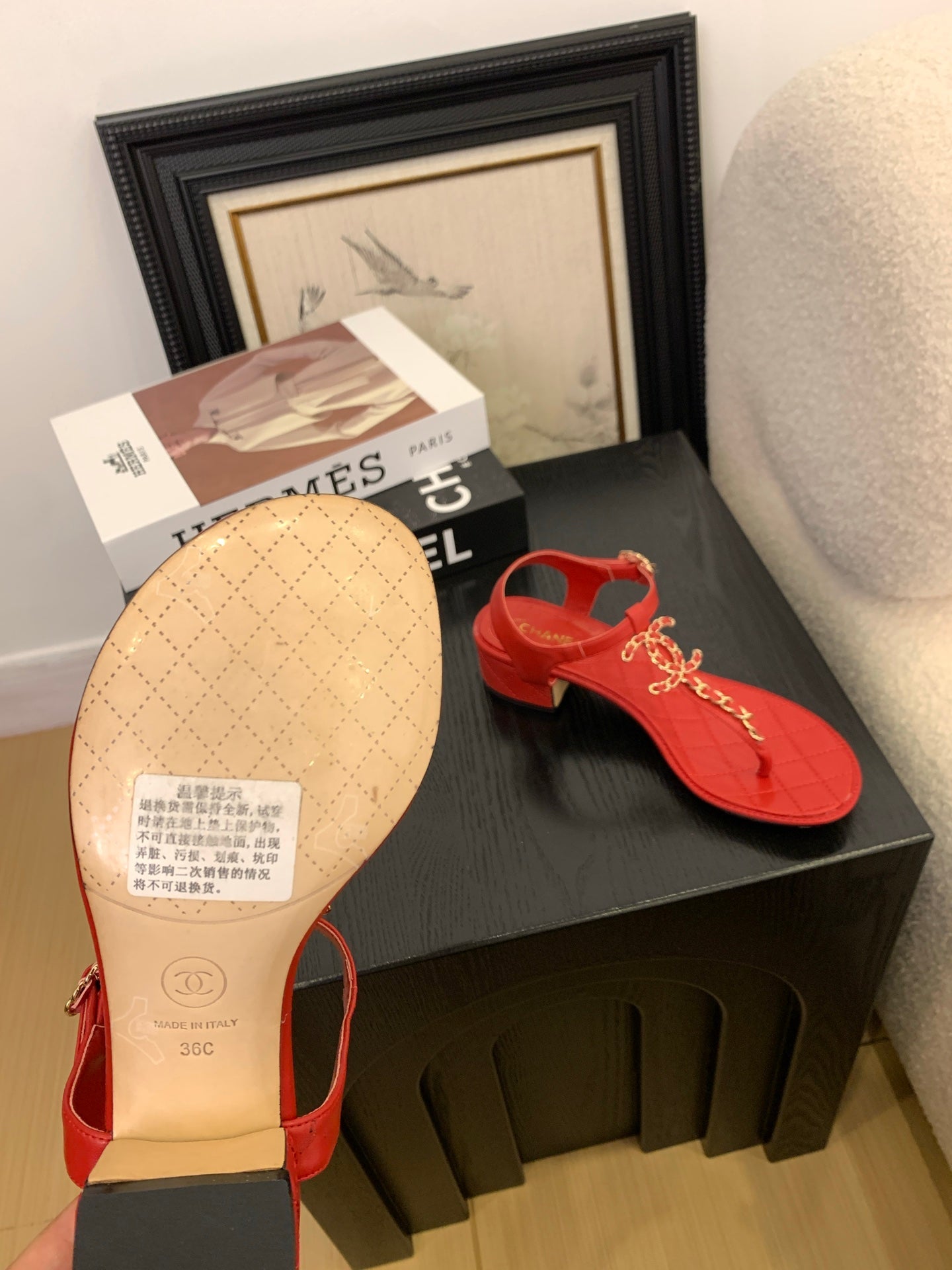 CC 25 Thong Sandal Double C Leather