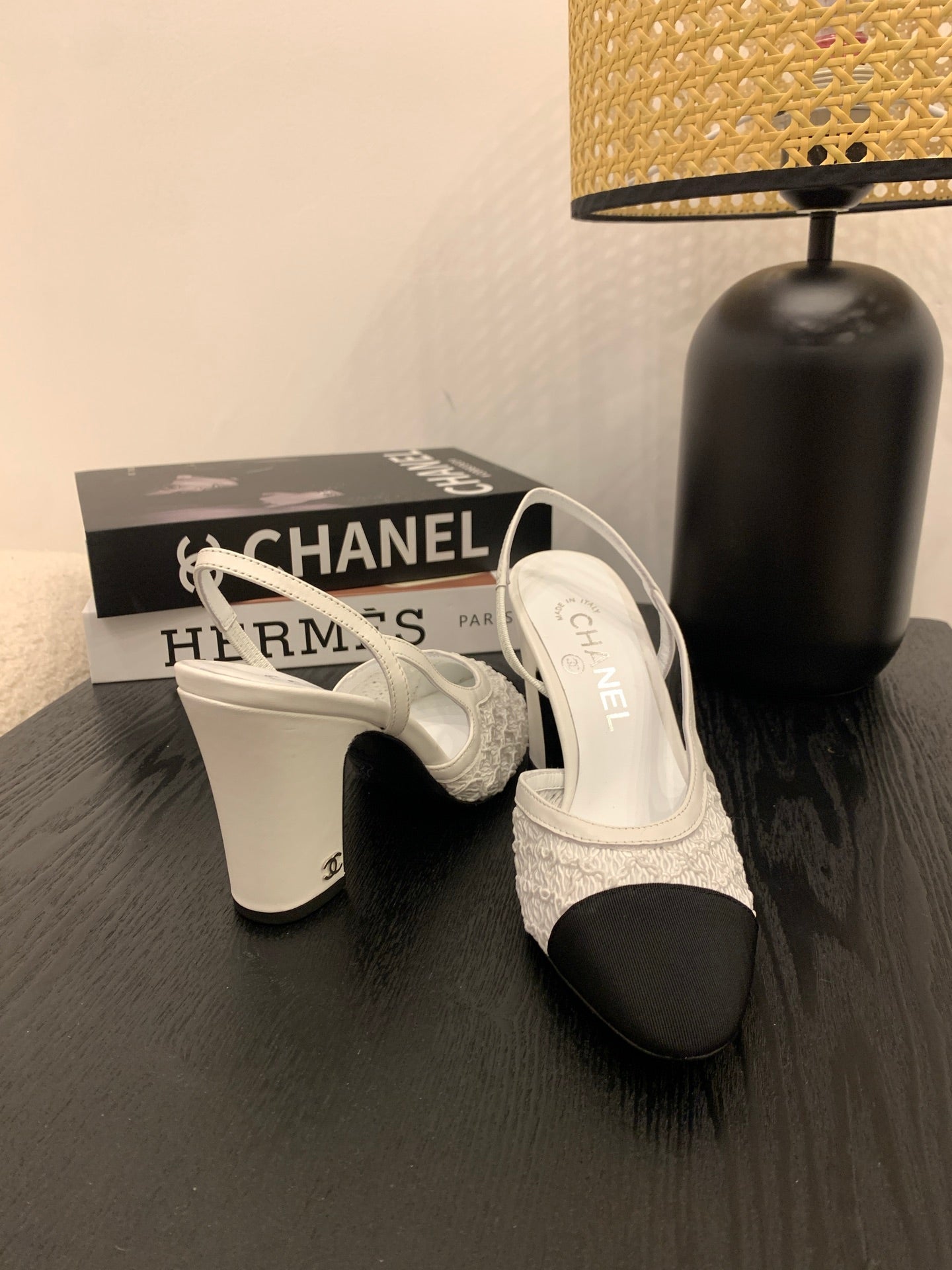 CC 25 Sandal Heel 85mm White Fabric Black Grosgrain