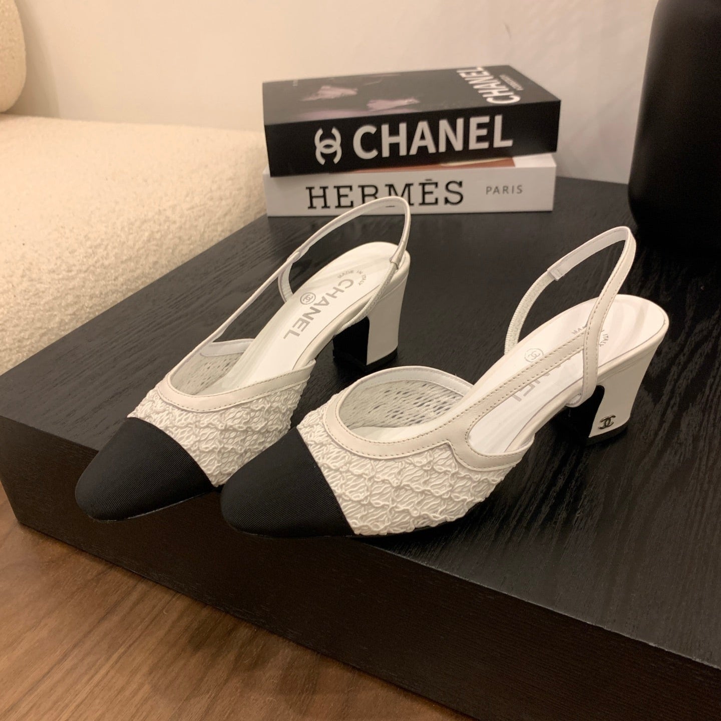 CC 25 Slingback 50mm White Fabric Grosgrain