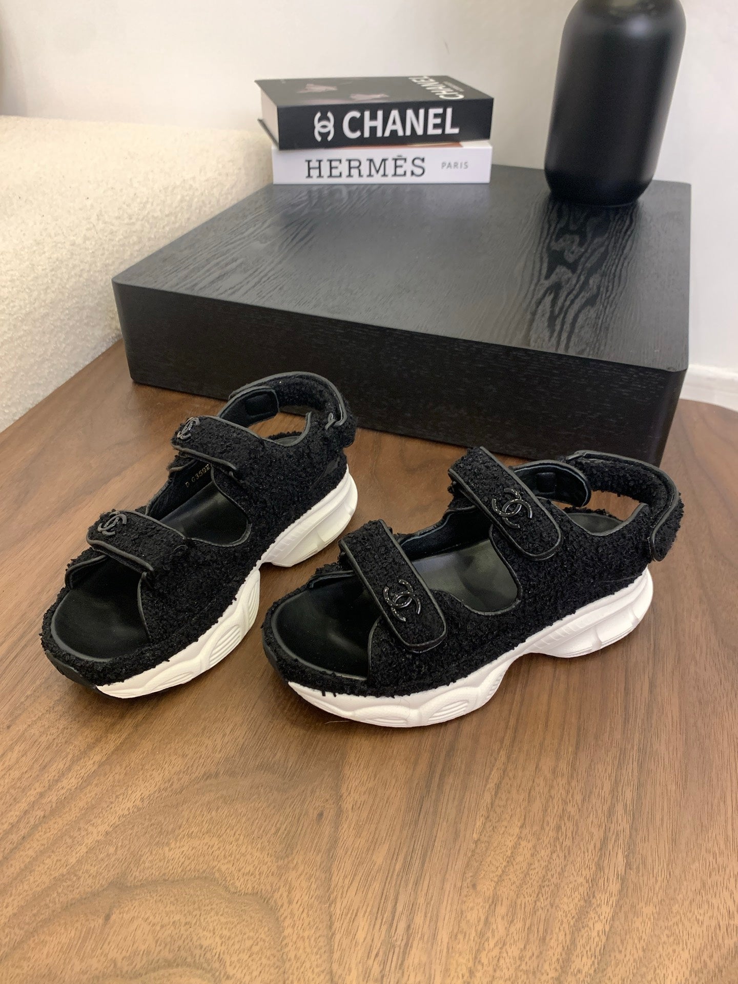 CC Toe Sandals Black Tweed Mix Leather 299540