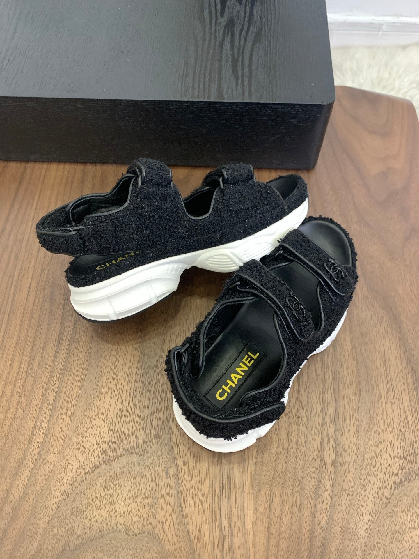 CC Toe Sandals Black Tweed Mix Leather 299540