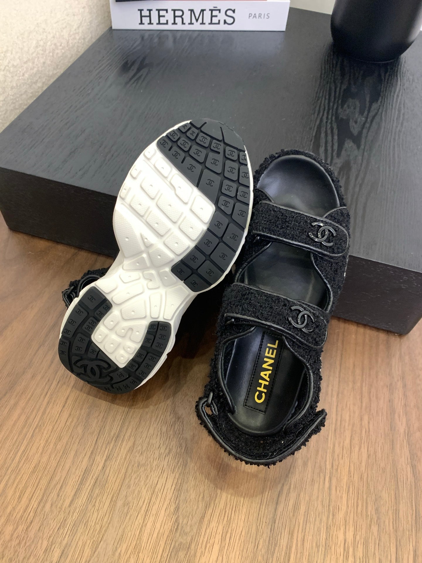 CC Toe Sandals Black Tweed Mix Leather 299540