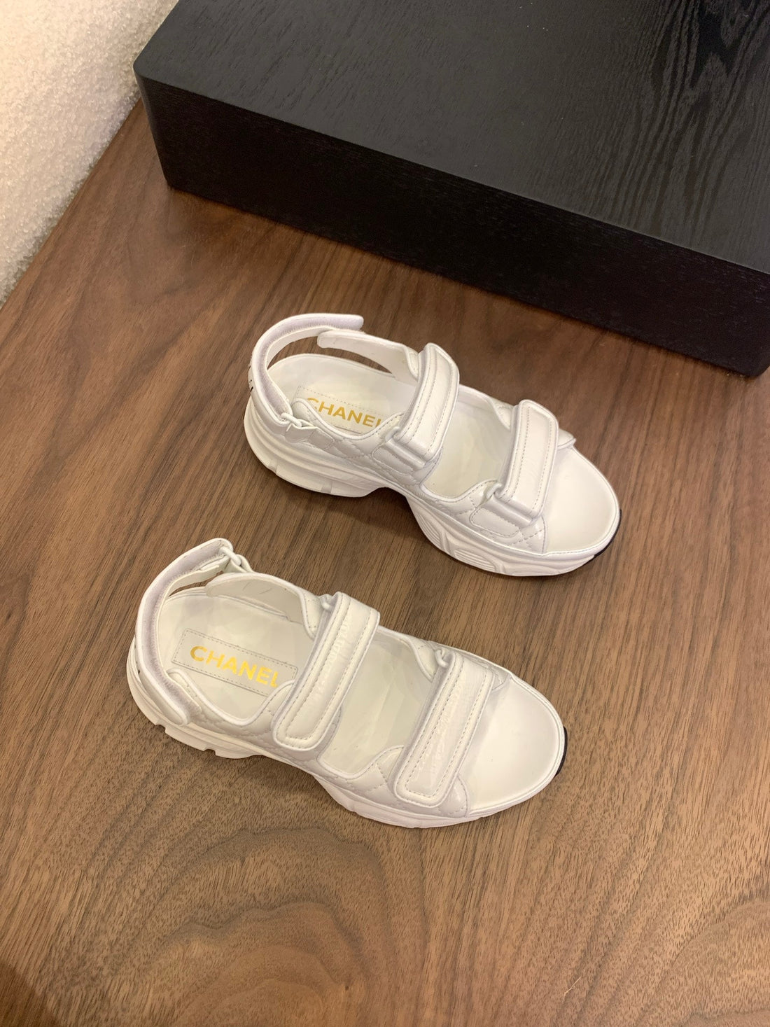 CC Toe Sandals White Patent Leather 299542