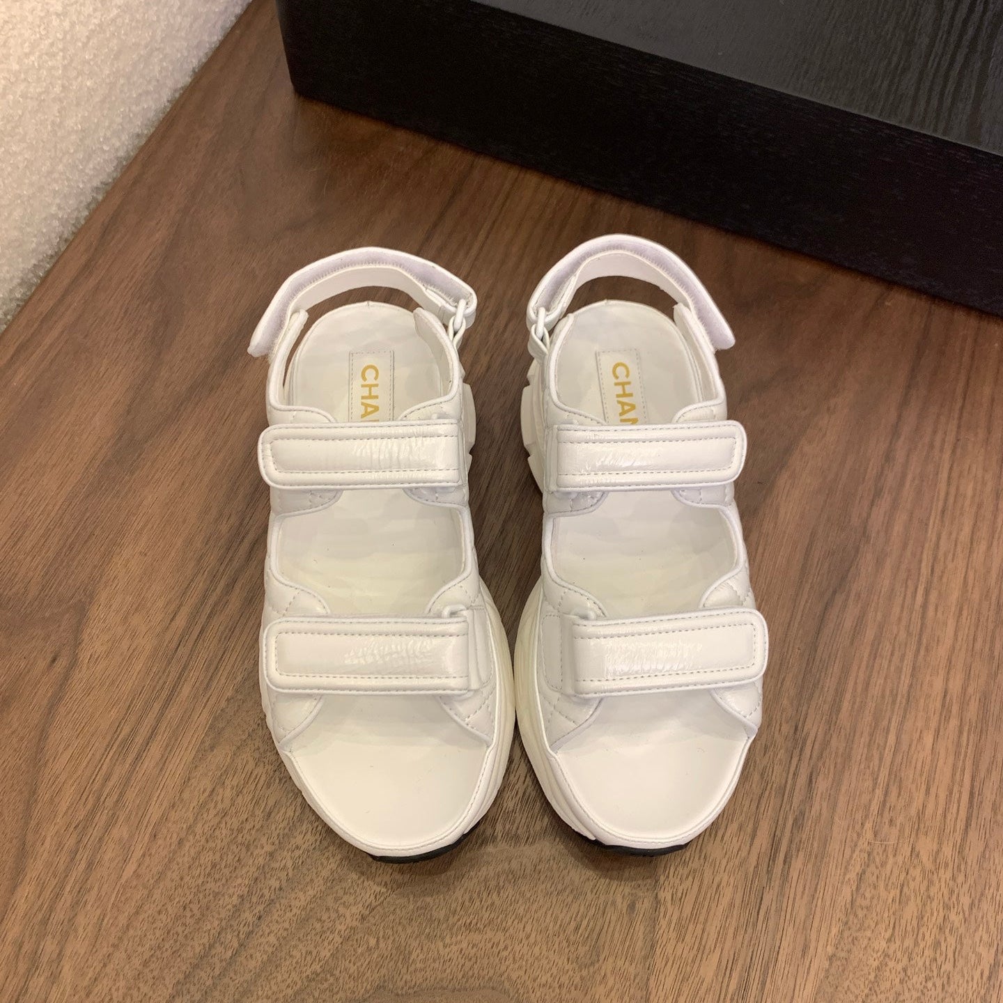 CC Toe Sandals White Patent Leather 299542