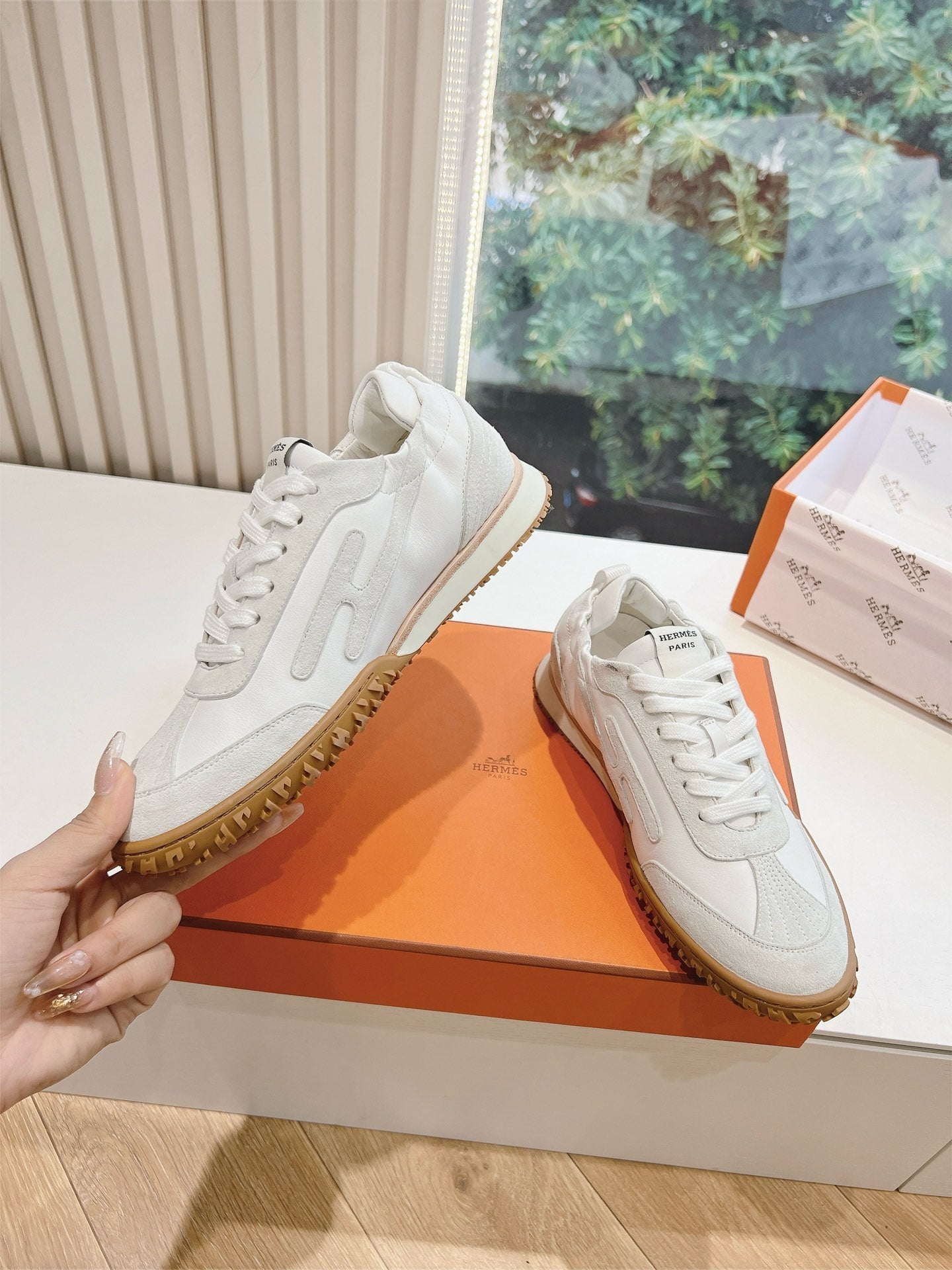 HM JET SNEAKER WHITE CALFSKIN