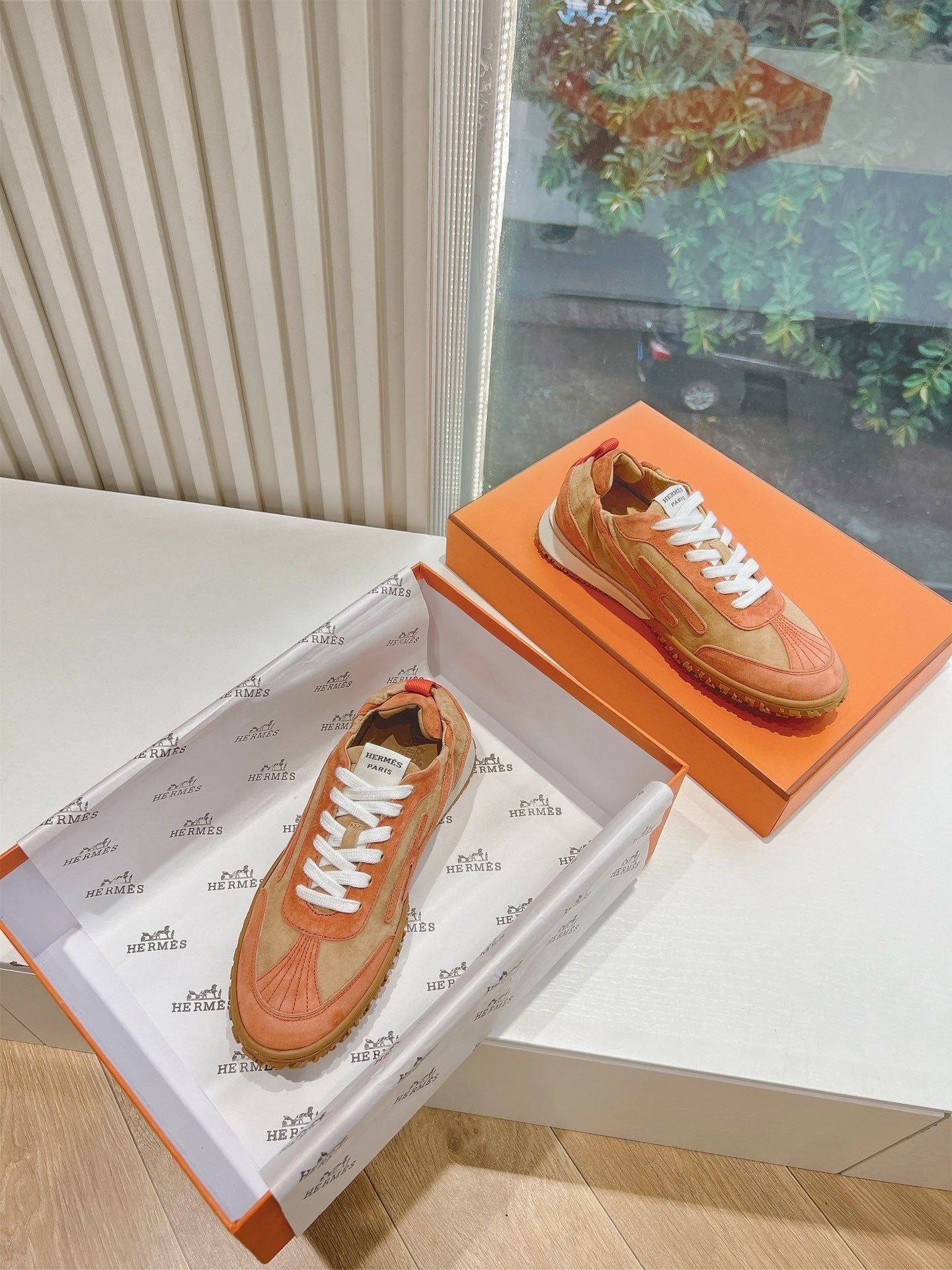HM JET SNEAKER BROWN ORANGE CALFSKIN SUEDE